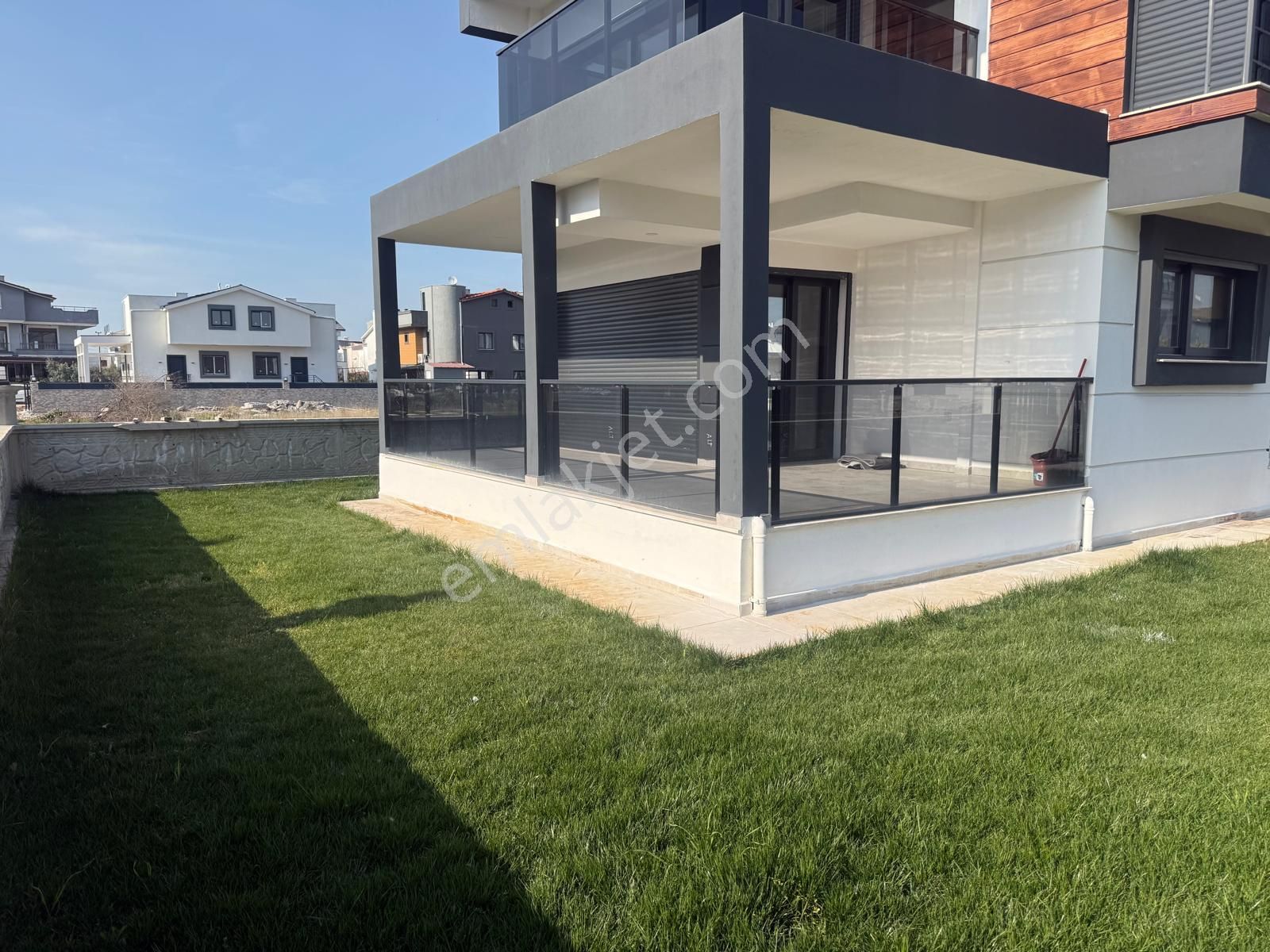 C.b. Route | Dikili'de Satılık Özel Tasarım Sıfır Lüks 6+1 Villa - Görsel 6