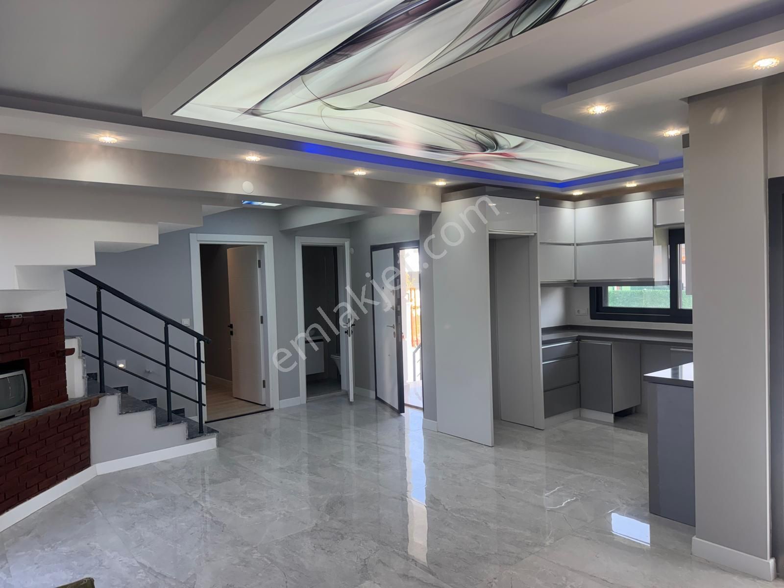 C.b. Route | Dikili'de Satılık Özel Tasarım Sıfır Lüks 6+1 Villa - Görsel 13