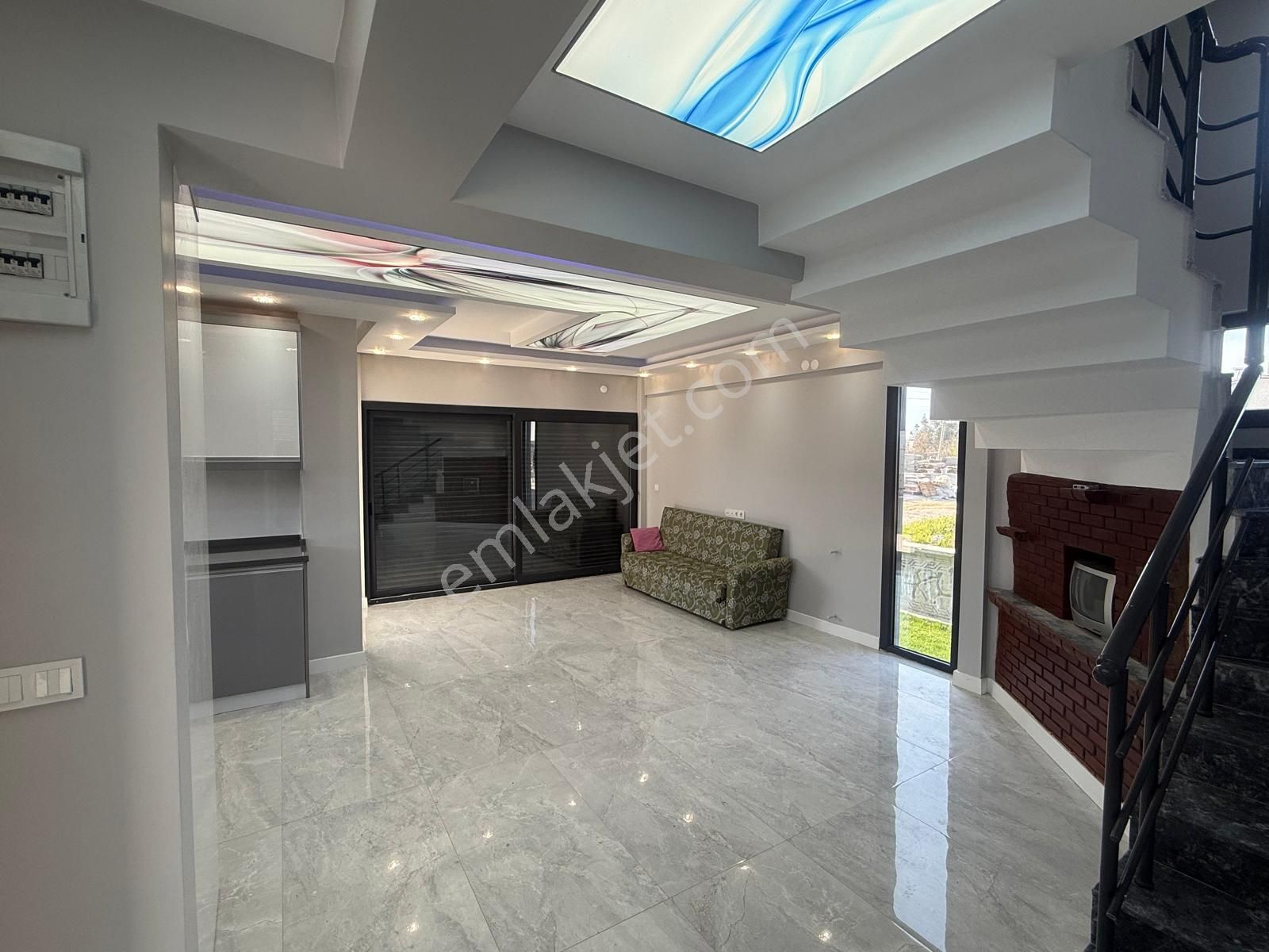 C.b. Route | Dikili'de Satılık Özel Tasarım Sıfır Lüks 6+1 Villa - Görsel 16