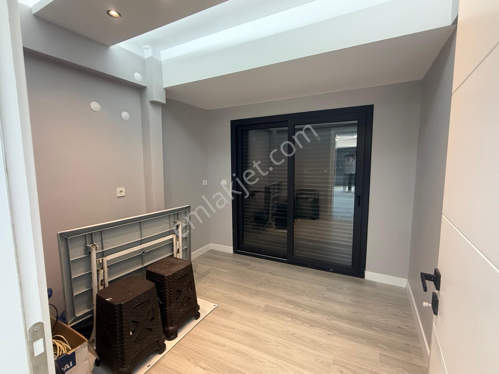 C.b. Route | Dikili'de Satılık Özel Tasarım Sıfır Lüks 6+1 Villa - Görsel 18