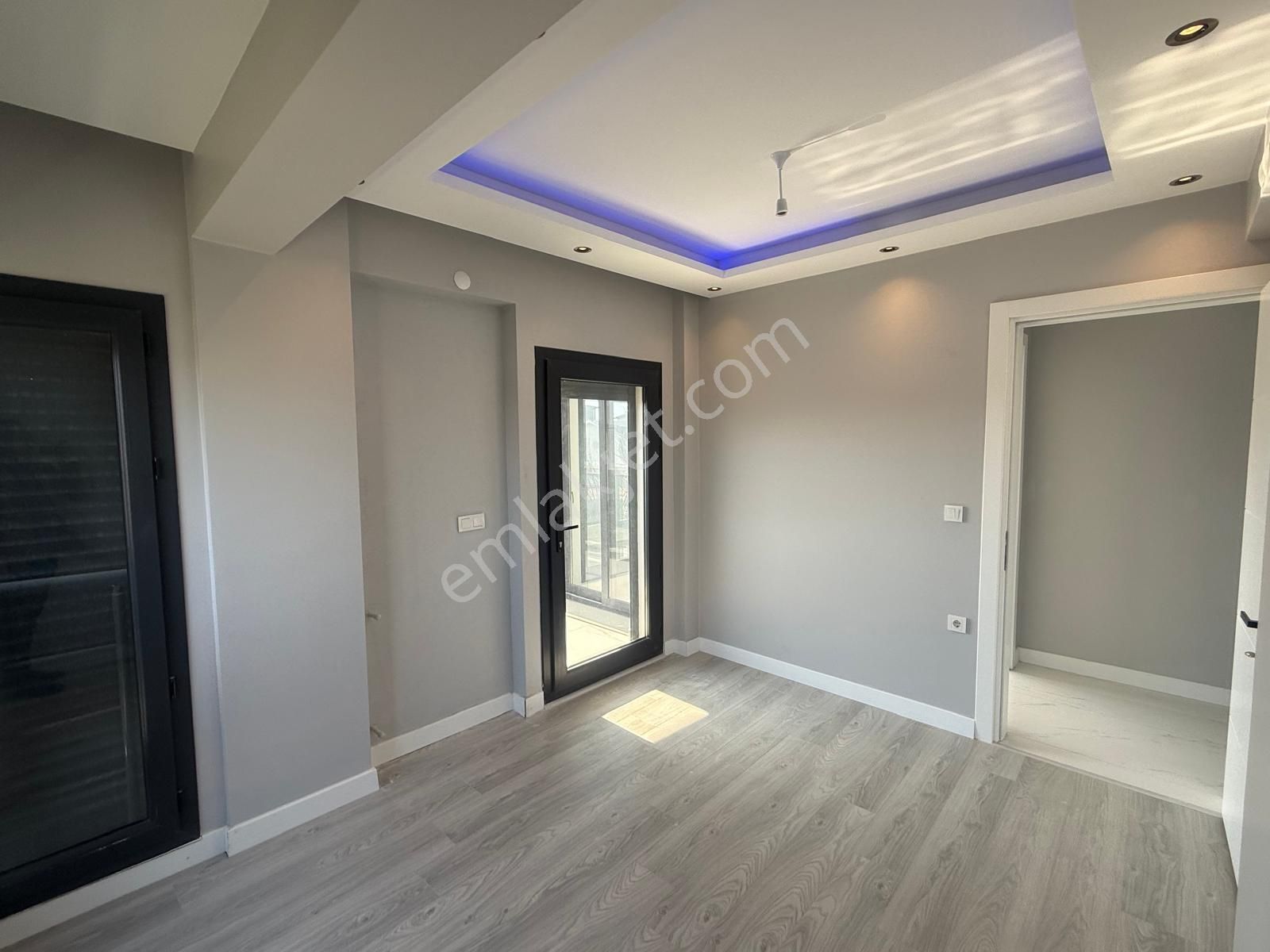 C.b. Route | Dikili'de Satılık Özel Tasarım Sıfır Lüks 6+1 Villa - Görsel 27