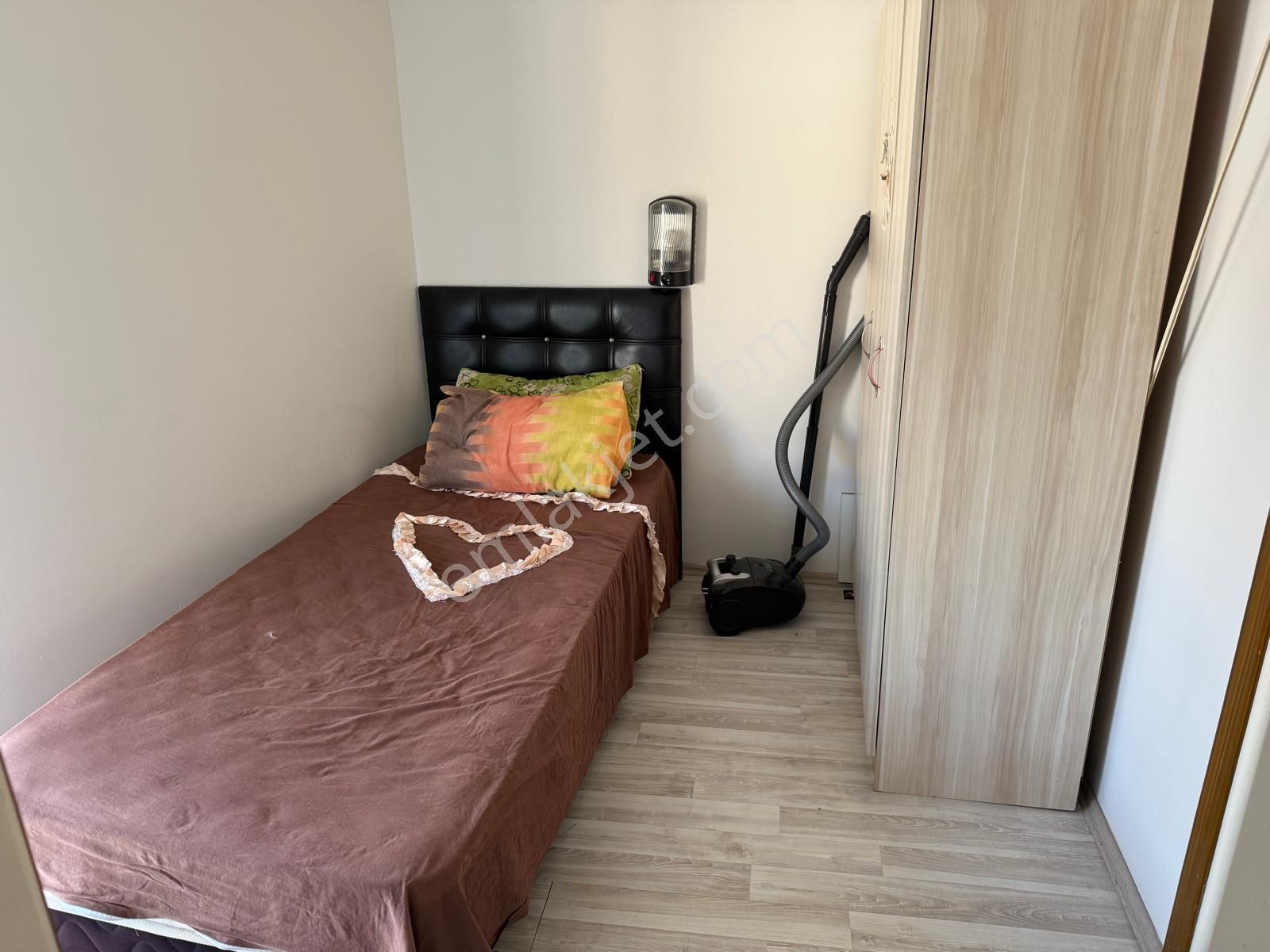 Ender Uysal Gayrimenkulden Sevil Kaynak Okuluna Cephe 2 Ayrı Girişli Eşyalı Dublex Daire. - Görsel 18