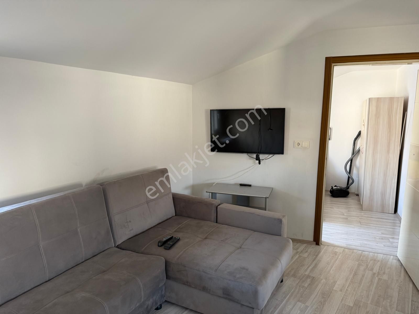 Ender Uysal Gayrimenkulden Sevil Kaynak Okuluna Cephe 2 Ayrı Girişli Eşyalı Dublex Daire. - Görsel 17