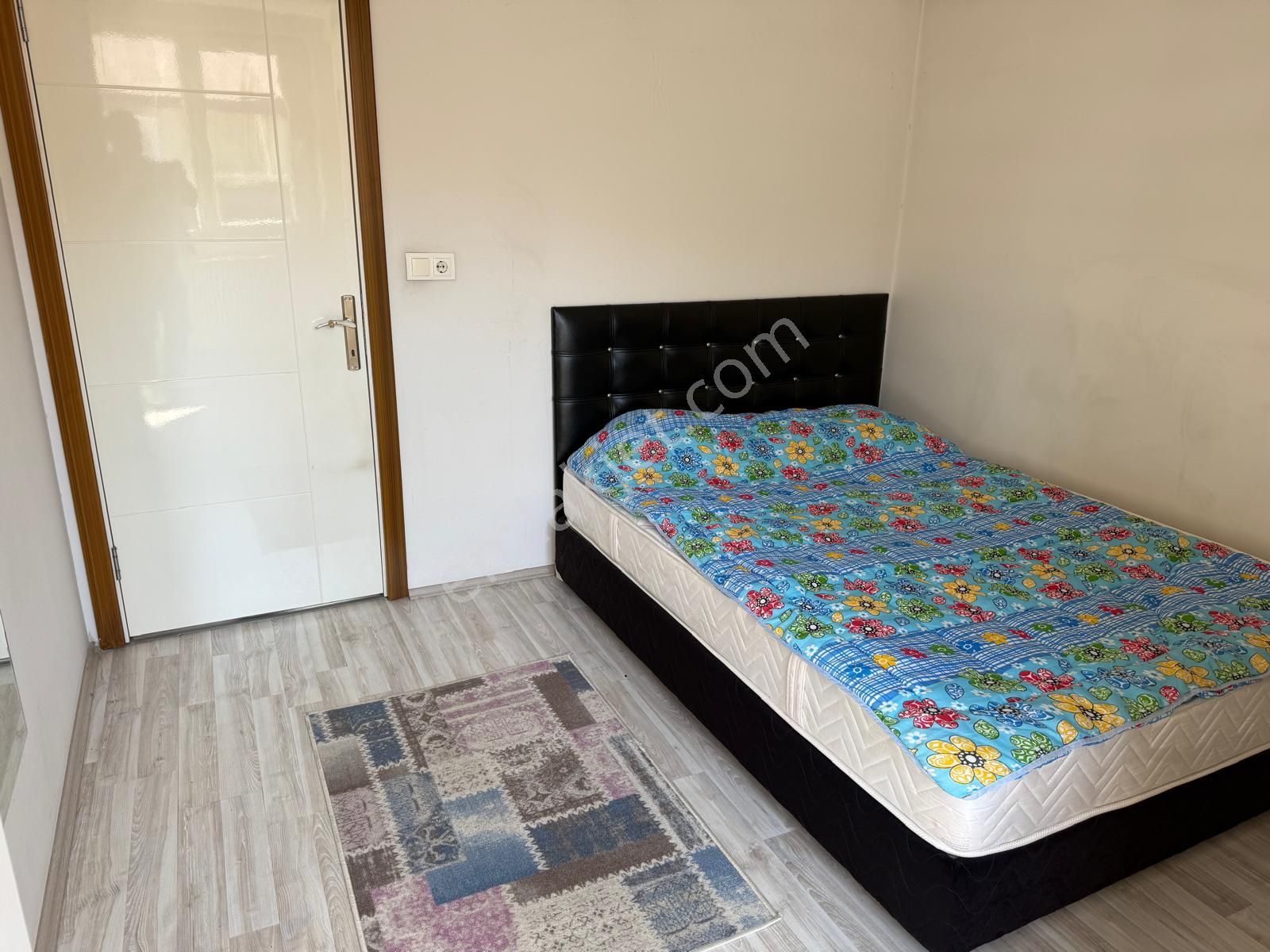 Ender Uysal Gayrimenkulden Sevil Kaynak Okuluna Cephe 2 Ayrı Girişli Eşyalı Dublex Daire. - Görsel 8