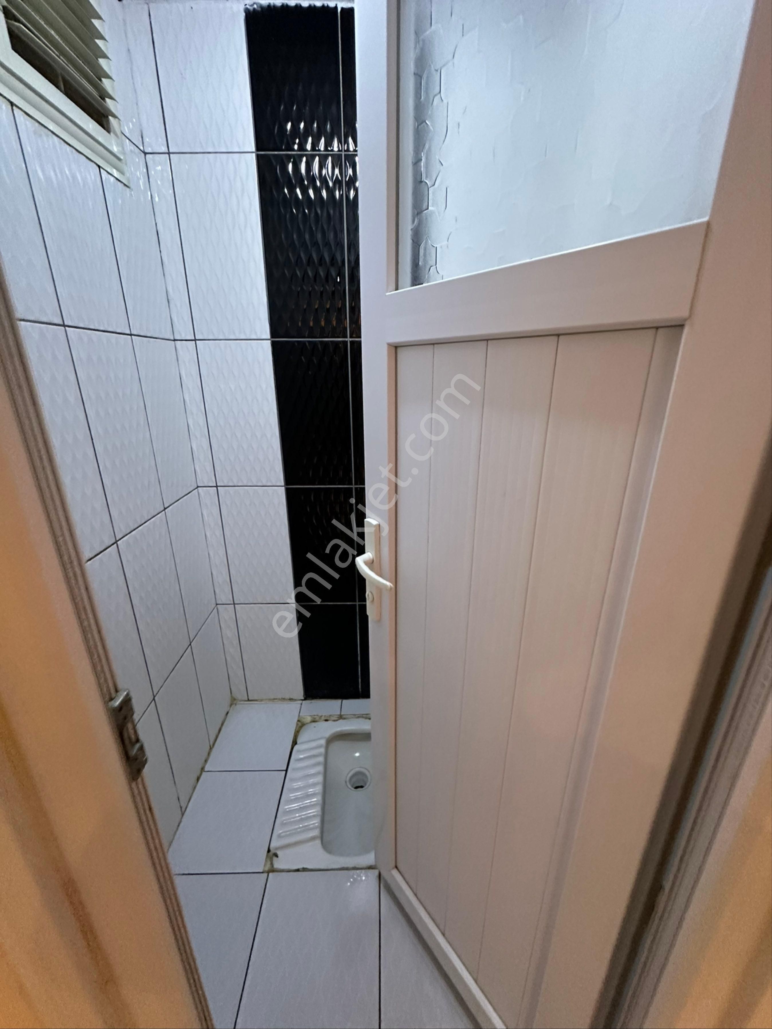 Yüksek Giriş Ayarında Hastanenin Dibinde Süper Daire - Görsel 20