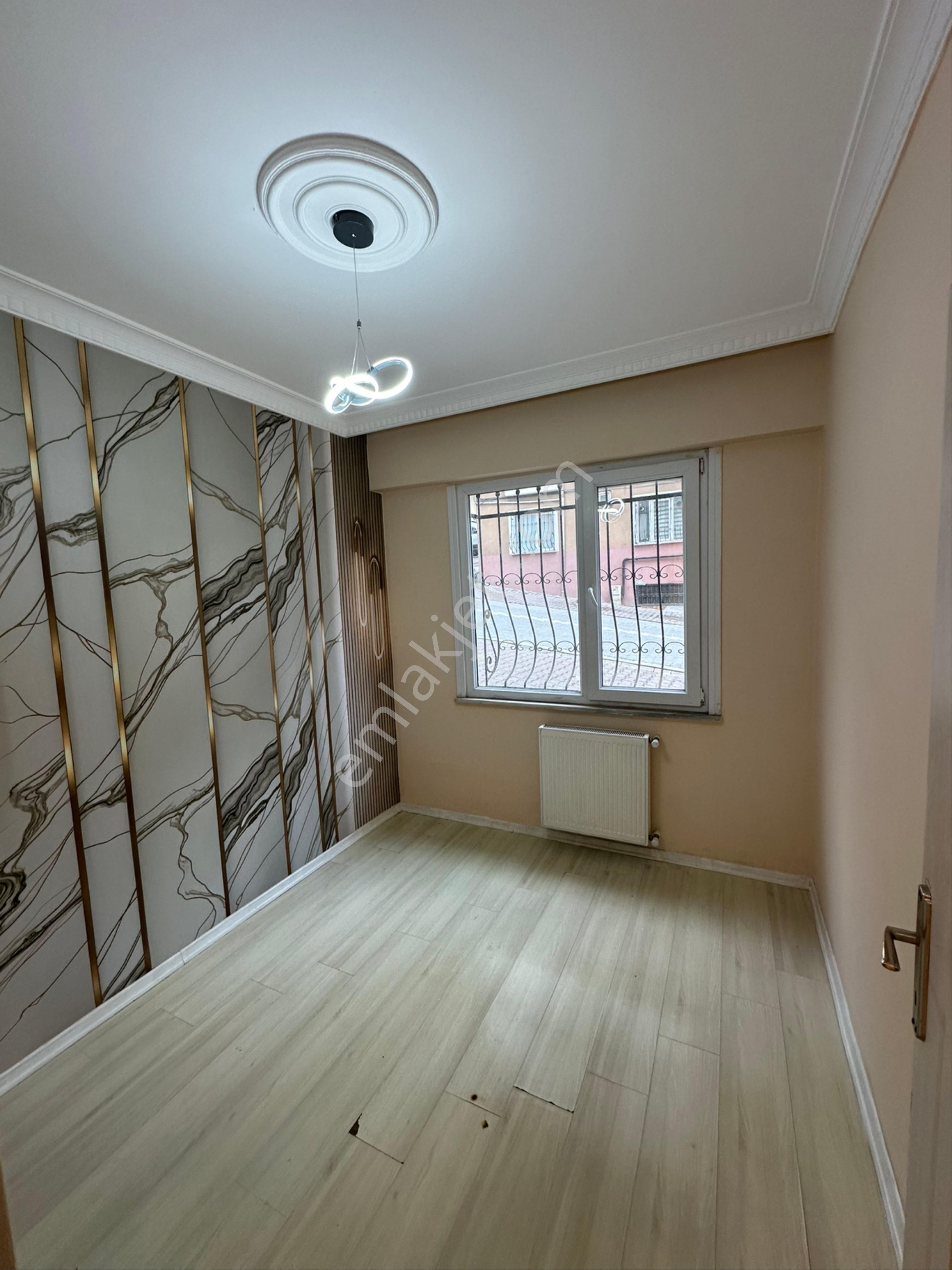 Yüksek Giriş Ayarında Hastanenin Dibinde Süper Daire - Görsel 13