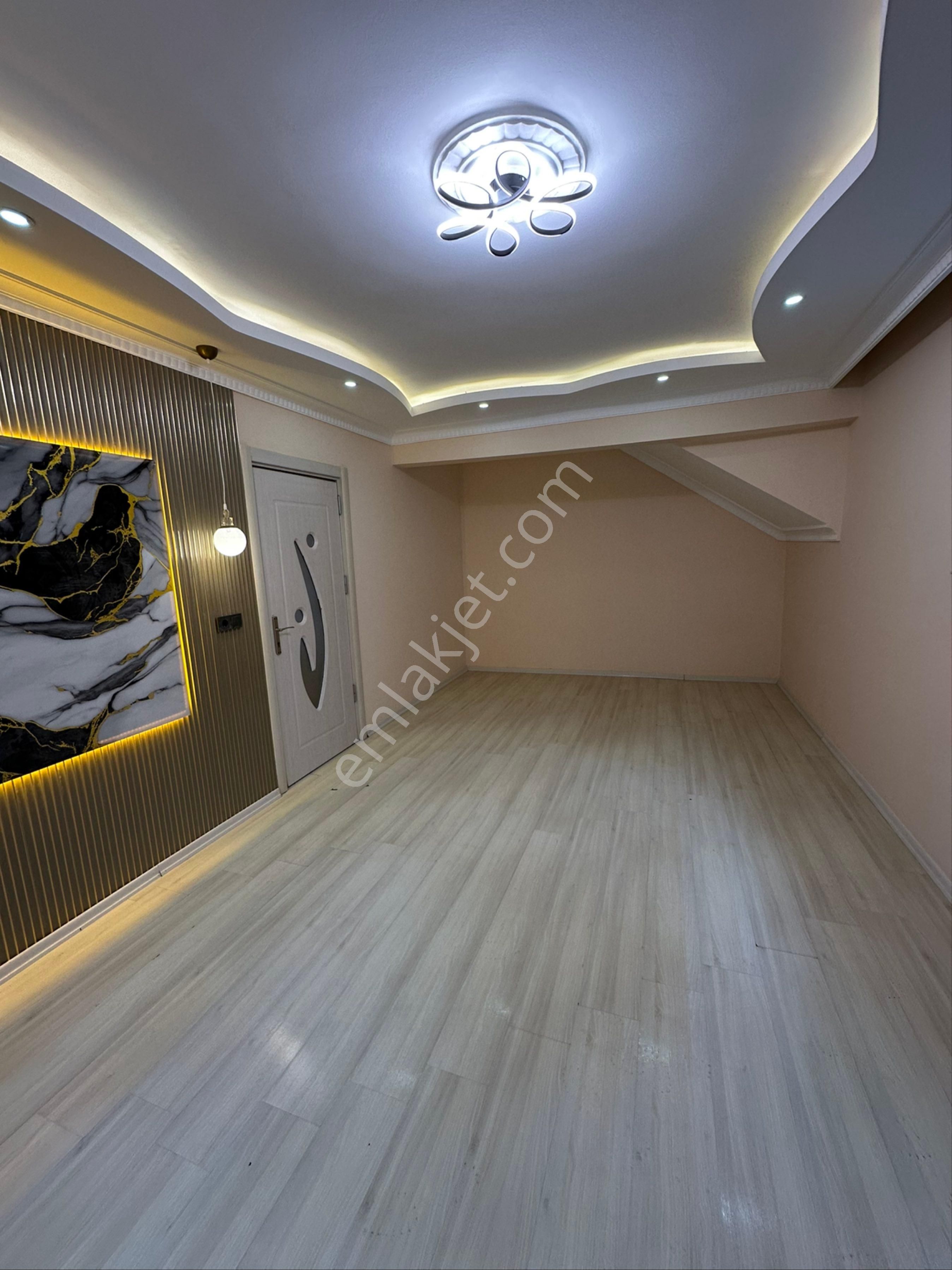 Yüksek Giriş Ayarında Hastanenin Dibinde Süper Daire - Görsel 7