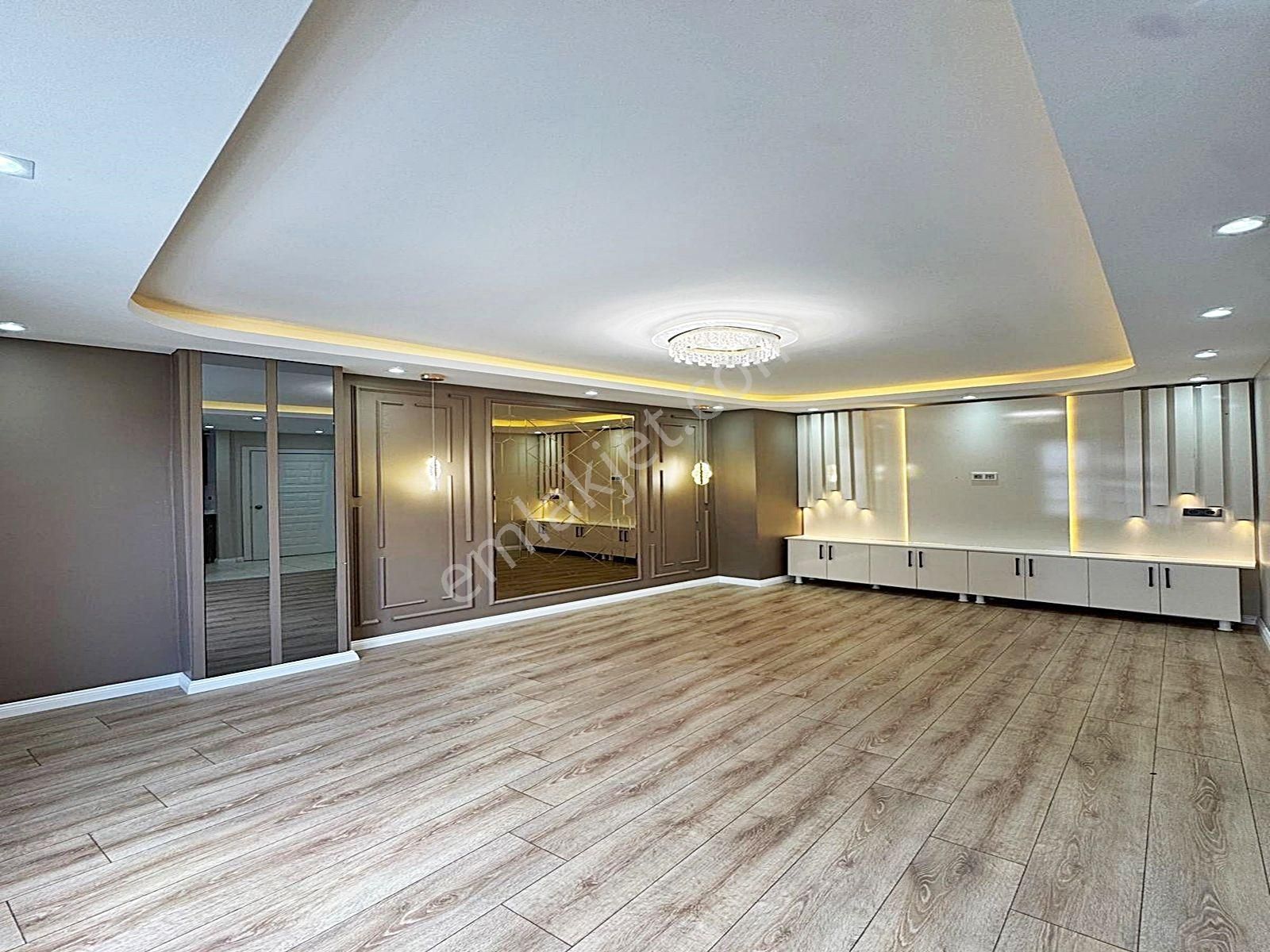 Cadde34 Yapı'dan Mehterçeşmede Metrrobüse Yürüme Mesafesinde 2+1 Full Dekorlu Arakat