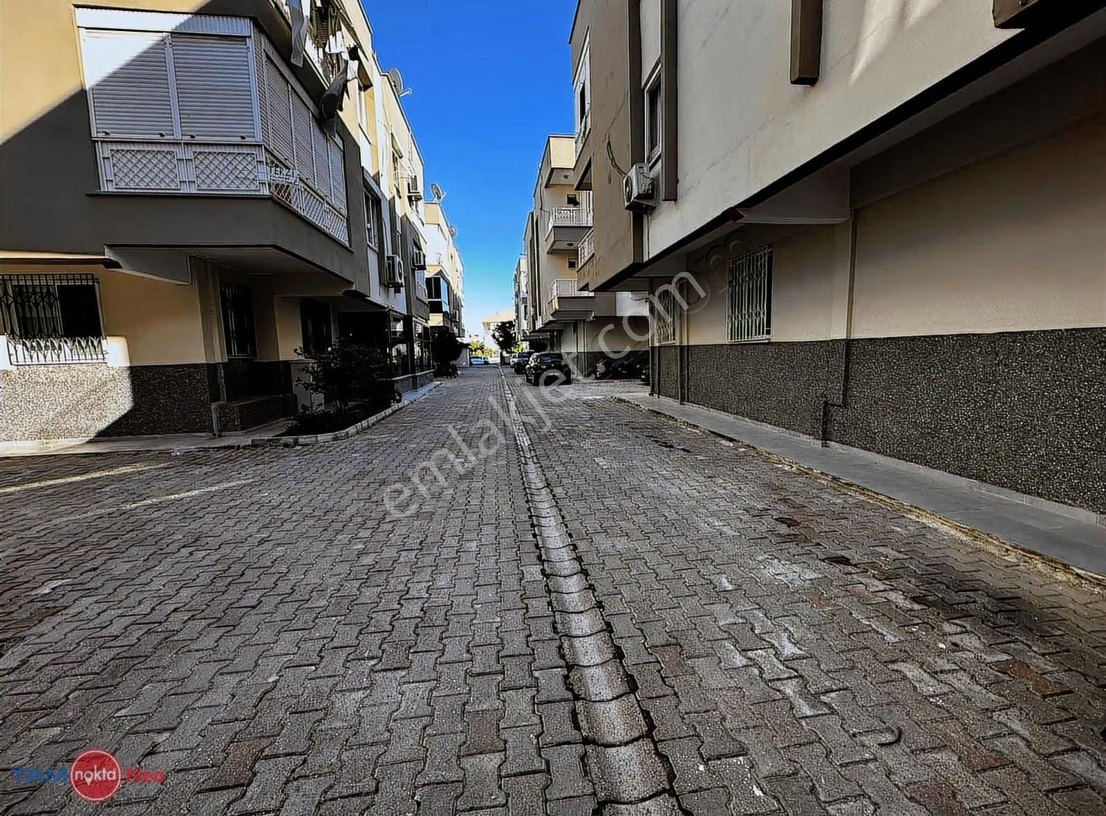 Güzeloba'da İyi Lokasyonda, Site İçinde Satılık Daire. - Görsel 3