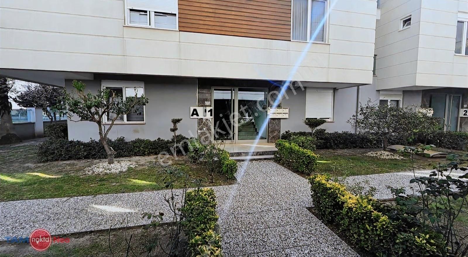 Güzeloba'da Kapalı Otoparklı, Havuzlu, Güvenlikli 1+1 Kiralık - Görsel 7