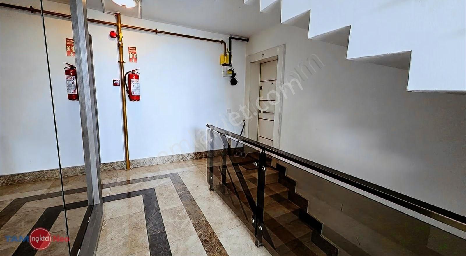 Güzeloba'da Kapalı Otoparklı, Havuzlu, Güvenlikli 1+1 Kiralık - Görsel 28