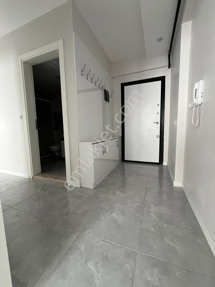 Beylikdüzü Cumhuriyet Mahallesinde Amerikan Mutfaklı 2+1 Geniş Arakat Dairemiz - Görsel 17