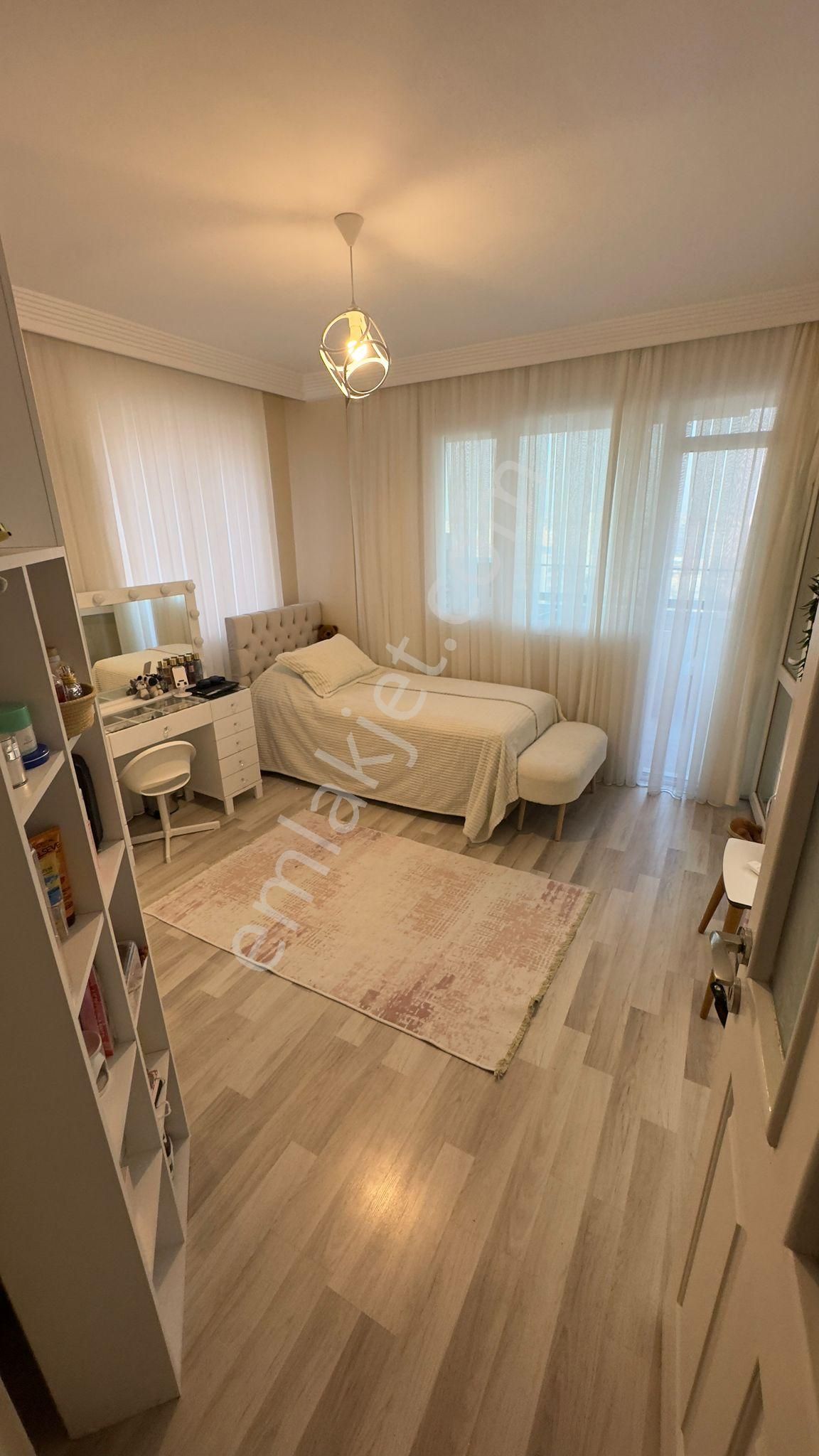 3+1barajyolu 15-14katı Blv Üzeri 11-15yaş Hasarsız 2banyo 210m2 Dgaz Kap.mutfak A.k Otopark Full+ful - Görsel 24