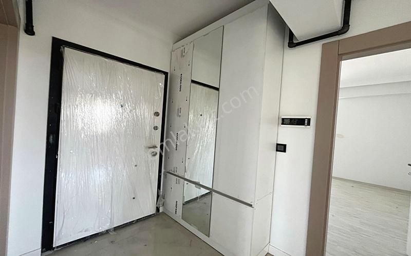 Yenikent Emlak'tan Cadde Üzerinde Uygun Fiyatlı 2+1 Daire - Görsel 18