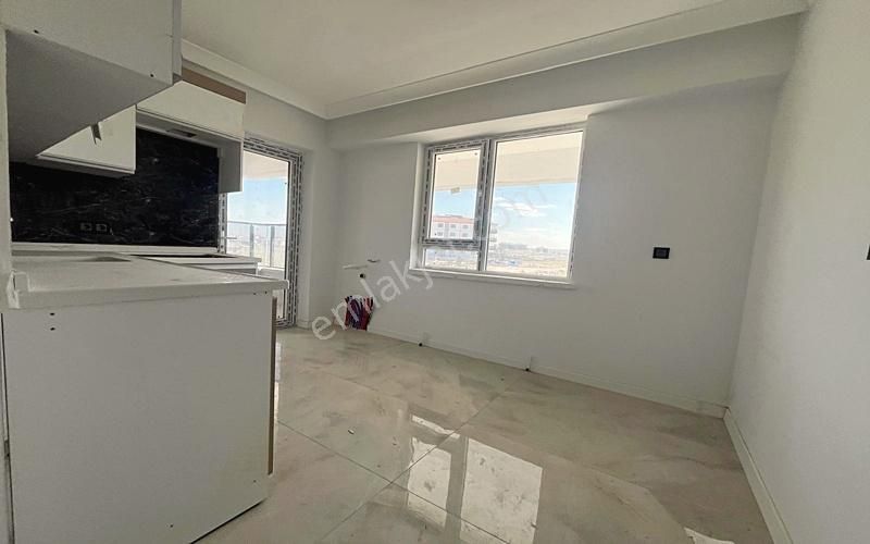 Yenikent Emlak'tan Cadde Üzerinde Uygun Fiyatlı 2+1 Daire - Görsel 31