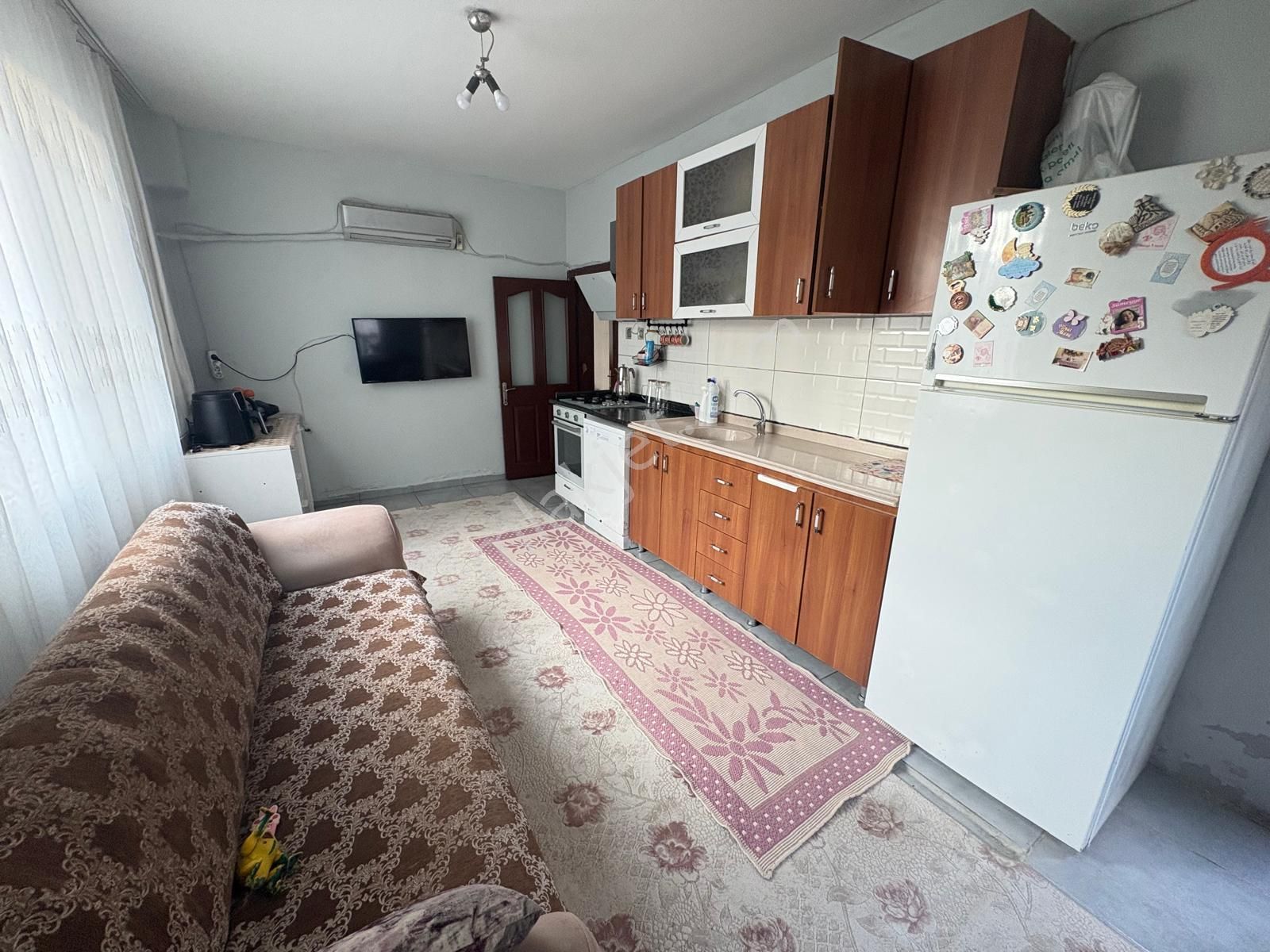 Prestij'den Osmaniye'de Müstakil Tadın'da Geniş Oturumlu 3+1 - Görsel 3