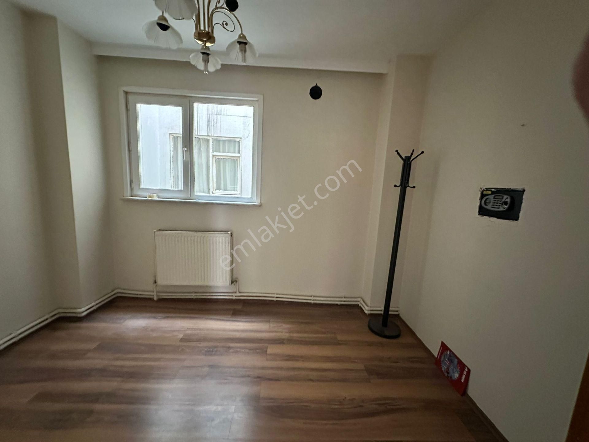 Mertcan Dan Pendik Köprüsüne 100mt. Metronun Dibinde Boyalı 2+1 Kiralık - Görsel 11