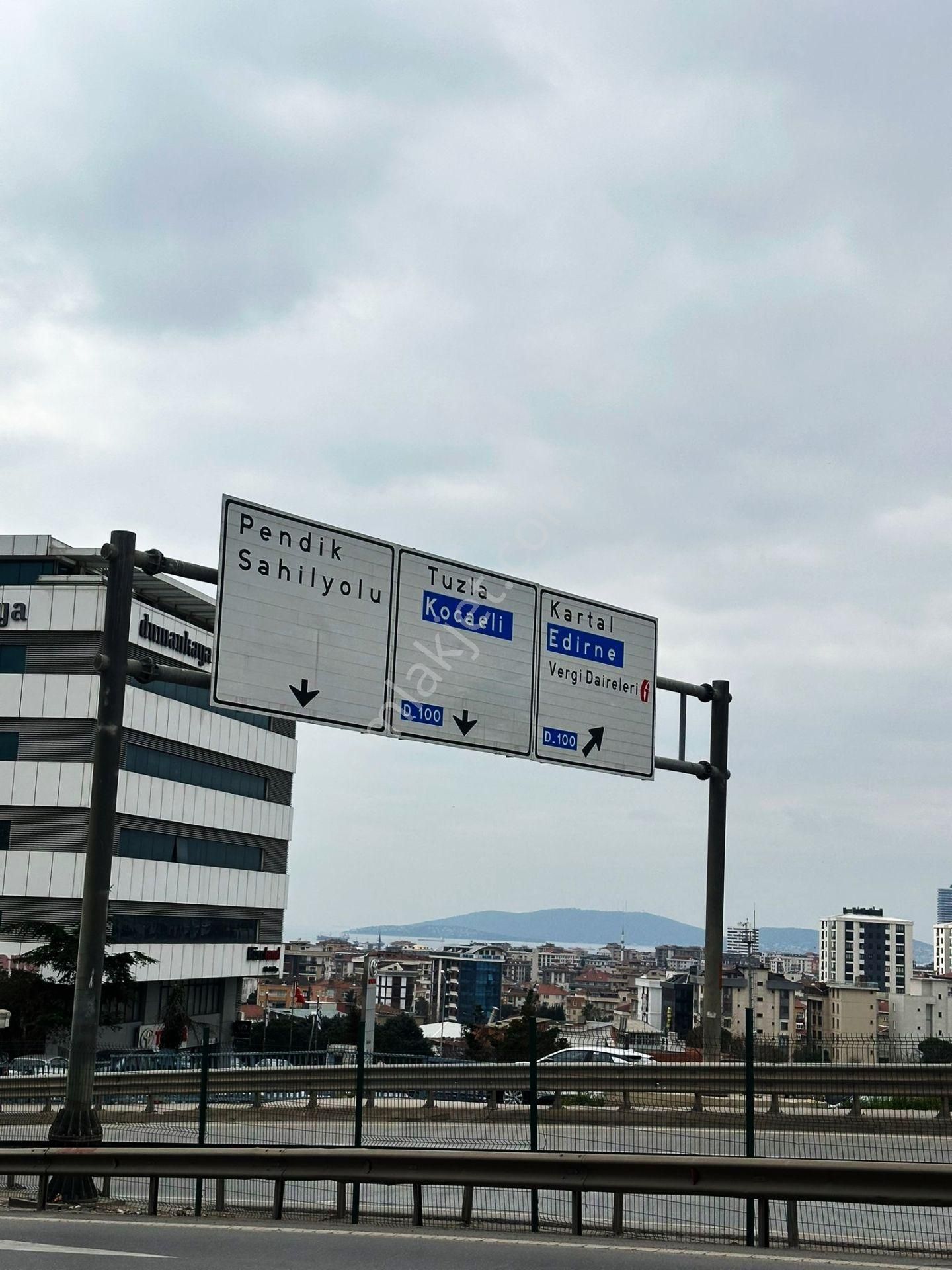 Mertcan Dan Pendik Köprüsüne 100mt. Metronun Dibinde Boyalı 2+1 Kiralık - Görsel 29