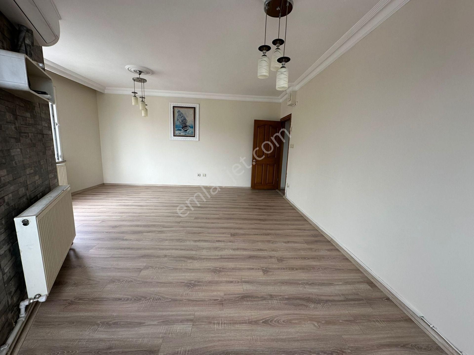 Mertcan Dan Pendik Köprüsüne 100mt. Metronun Dibinde Boyalı 2+1 Kiralık - Görsel 5