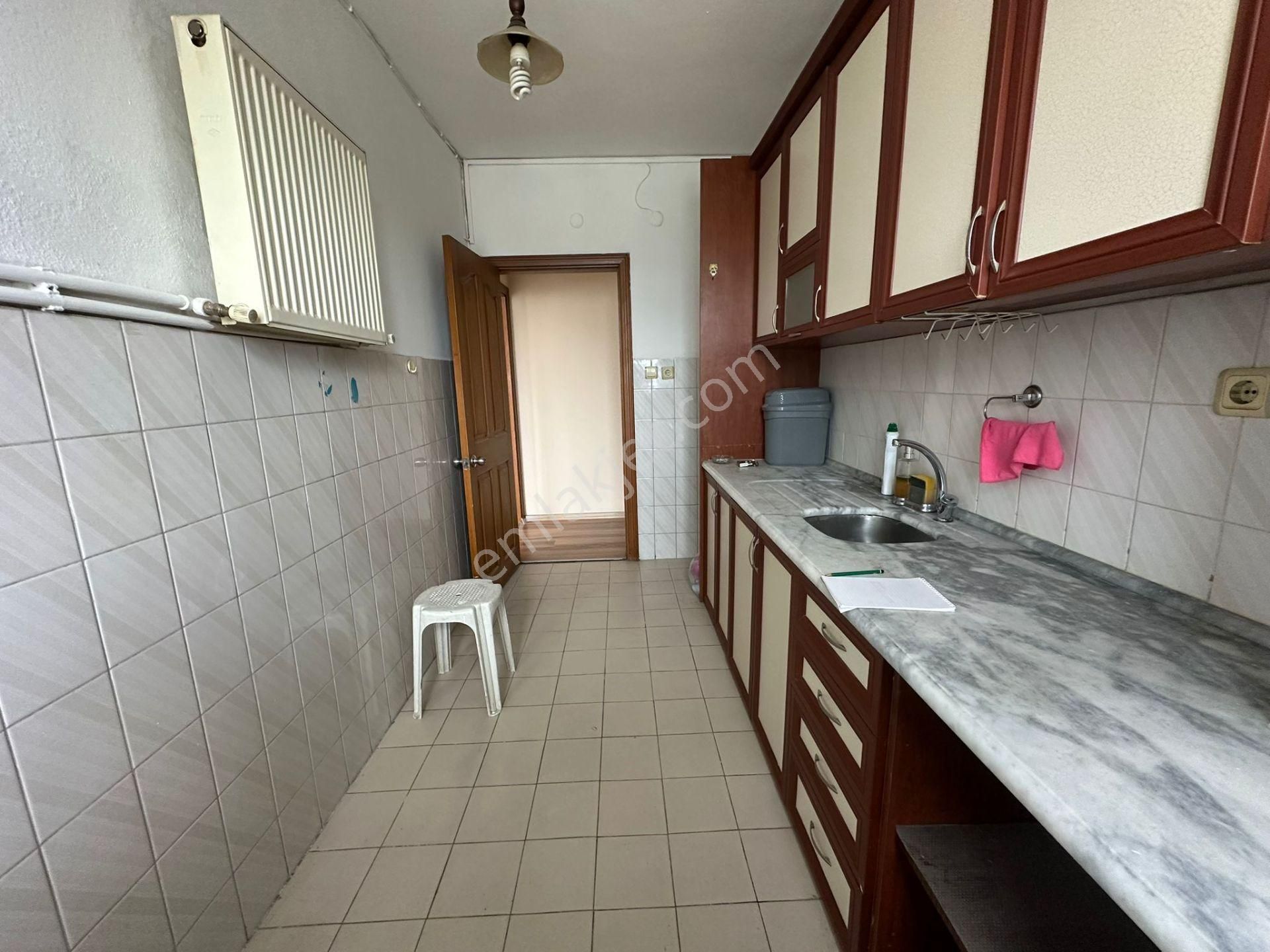 Mertcan Dan Pendik Köprüsüne 100mt. Metronun Dibinde Boyalı 2+1 Kiralık - Görsel 12