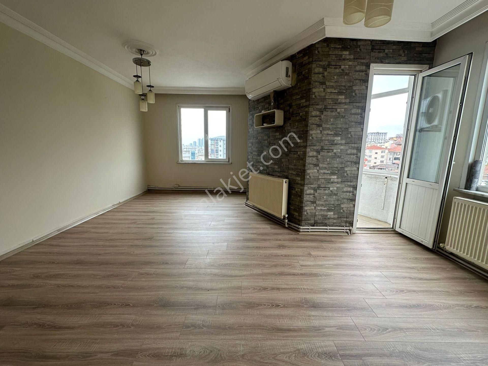 Mertcan Dan Pendik Köprüsüne 100mt. Metronun Dibinde Boyalı 2+1 Kiralık - Görsel 2