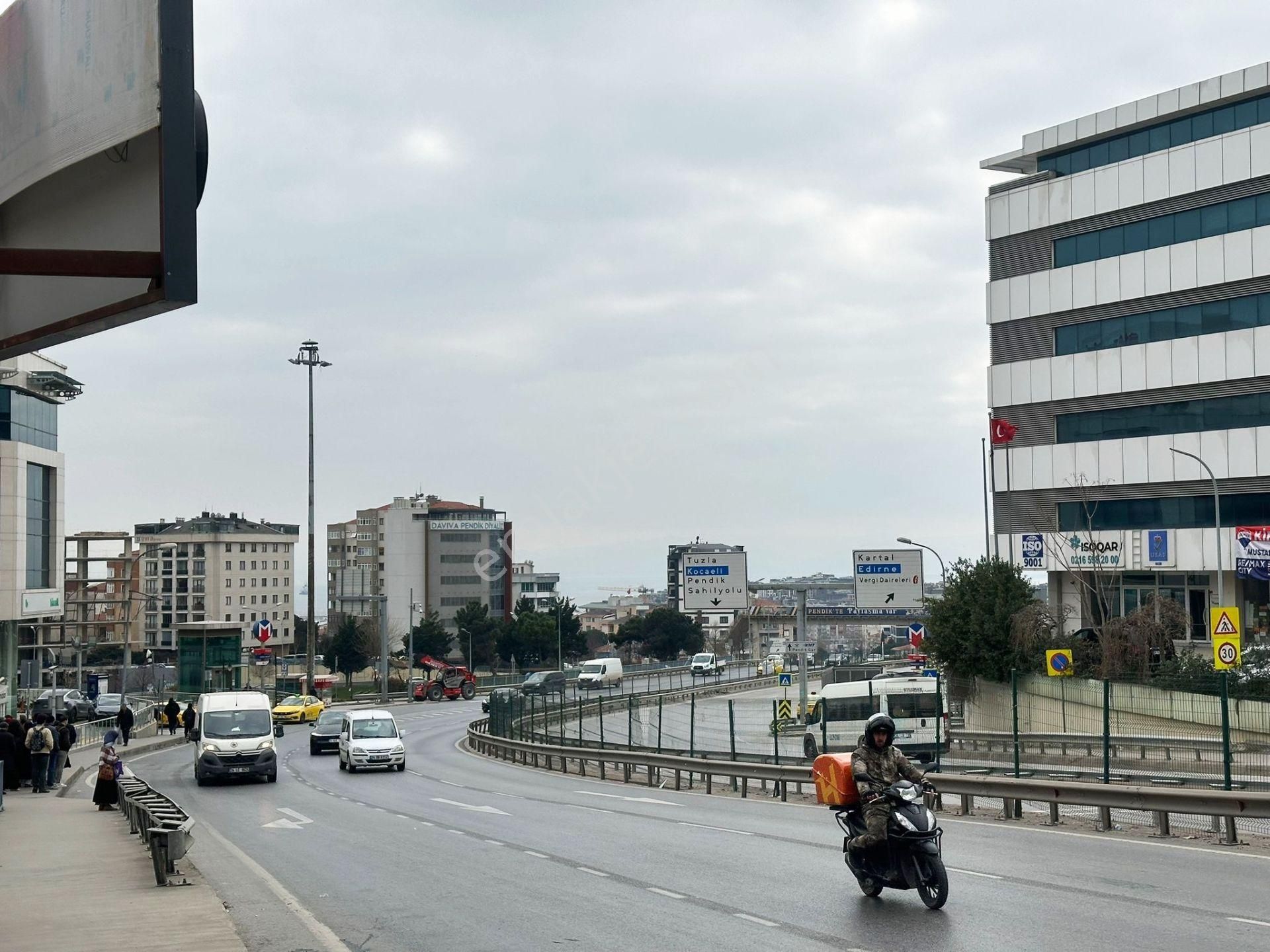 Mertcan Dan Pendik Köprüsüne 100mt. Metronun Dibinde Boyalı 2+1 Kiralık - Görsel 31