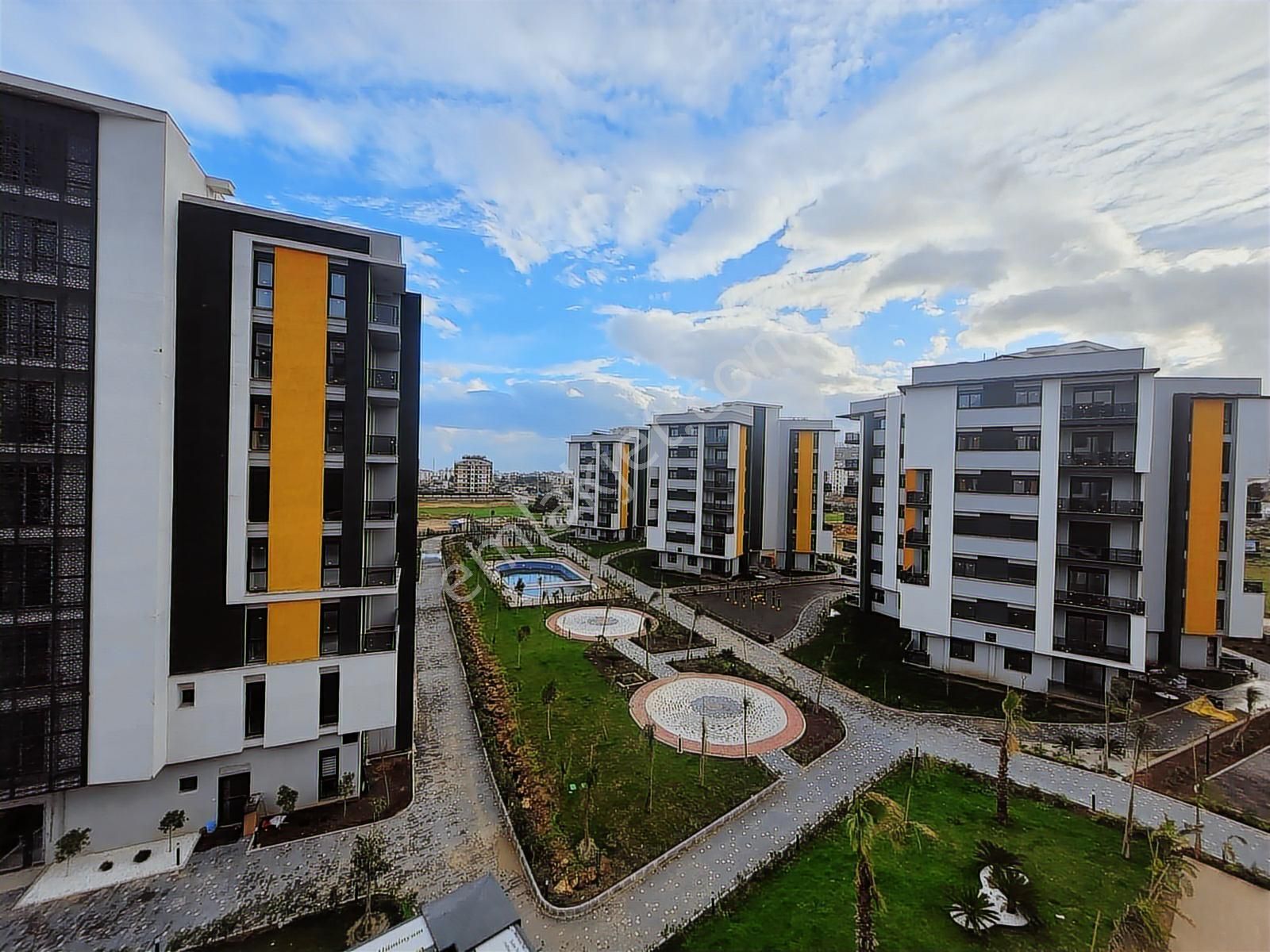 Fevzi Çakmak'ta 2+1 Lüx Havuzlu Site De Satılık Daire - Görsel 2