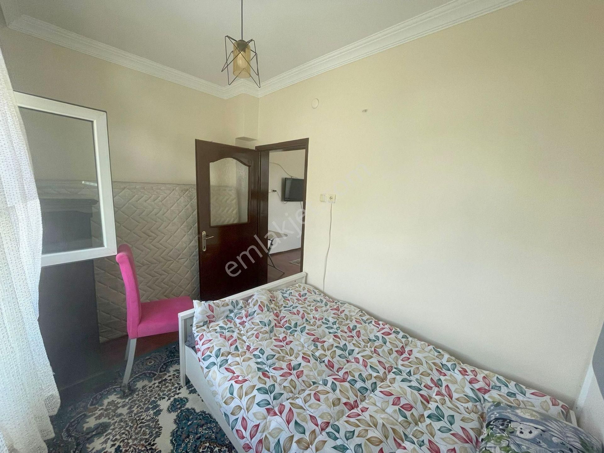 Mertcan'dan Ugetam Karşısında Balkonlu Eşyalı 3+1 Geniş Daire - Görsel 12