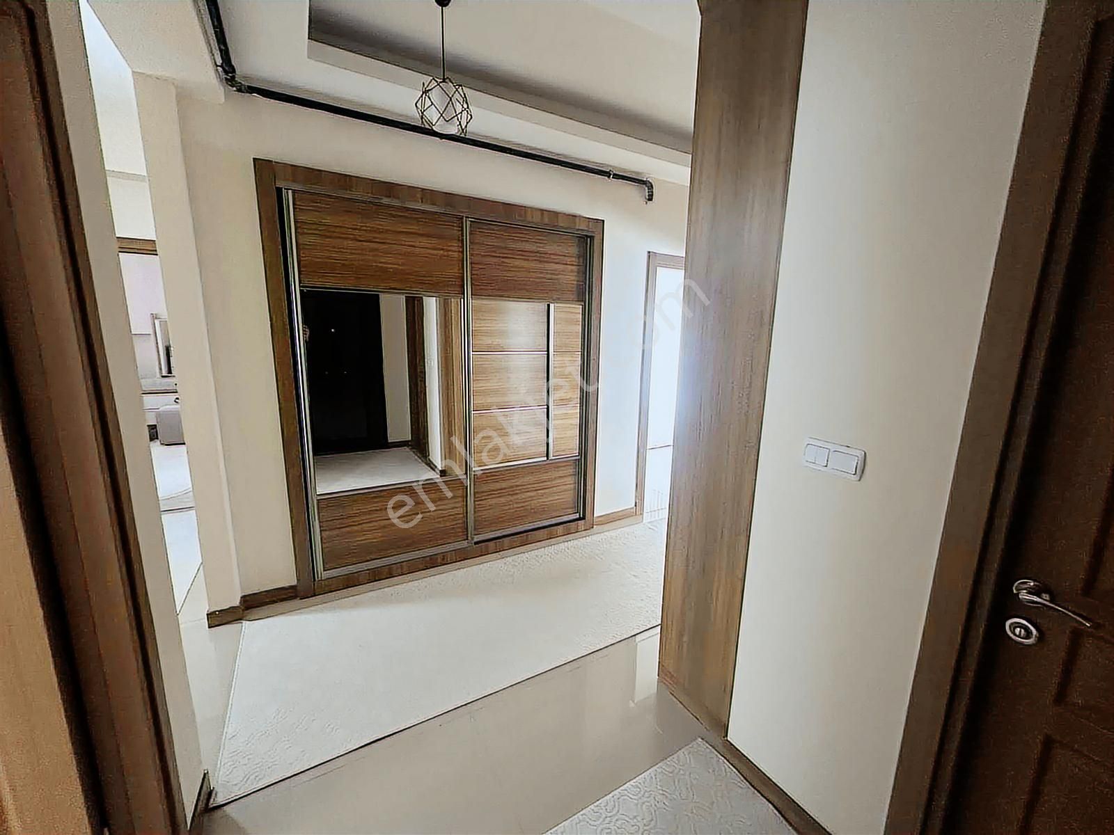 Rotadan Barış Mahallesinde 3+1 Fırsat Daire - Görsel 14