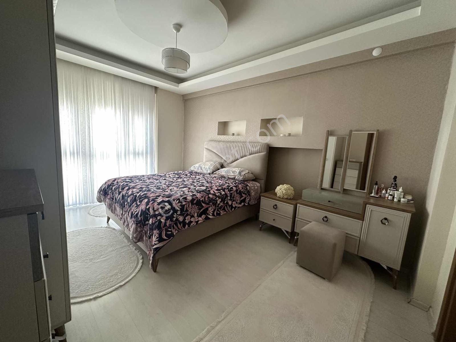 Rotadan Barış Mahallesinde 3+1 Fırsat Daire - Görsel 13