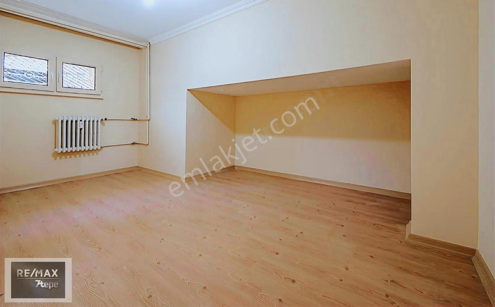 Yeşilköyde'de Denız Ve Havuz Manzaralı Kiralık 4+1 Daire - Görsel 4