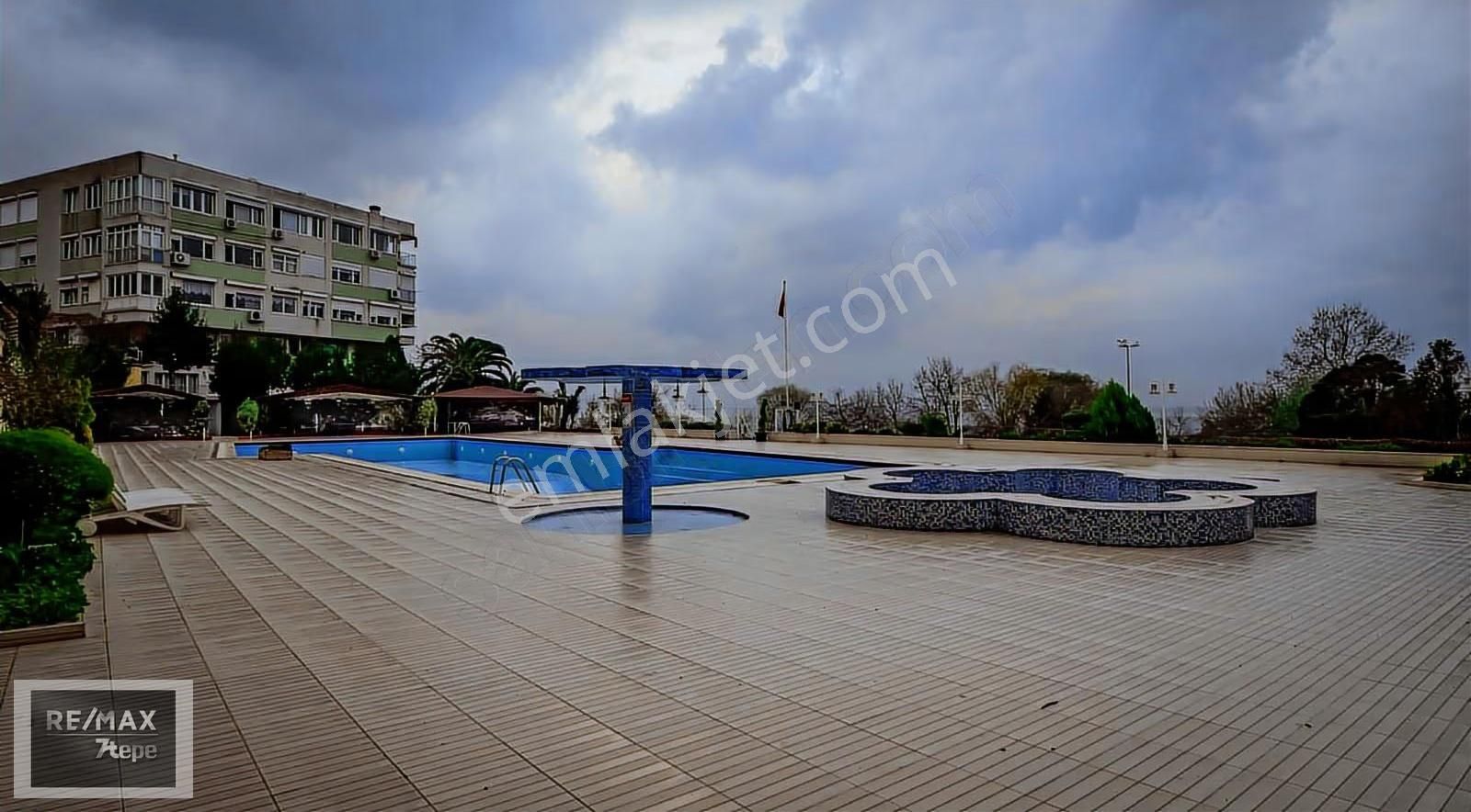 Yeşilköyde'de Denız Ve Havuz Manzaralı Kiralık 4+1 Daire - Görsel 21