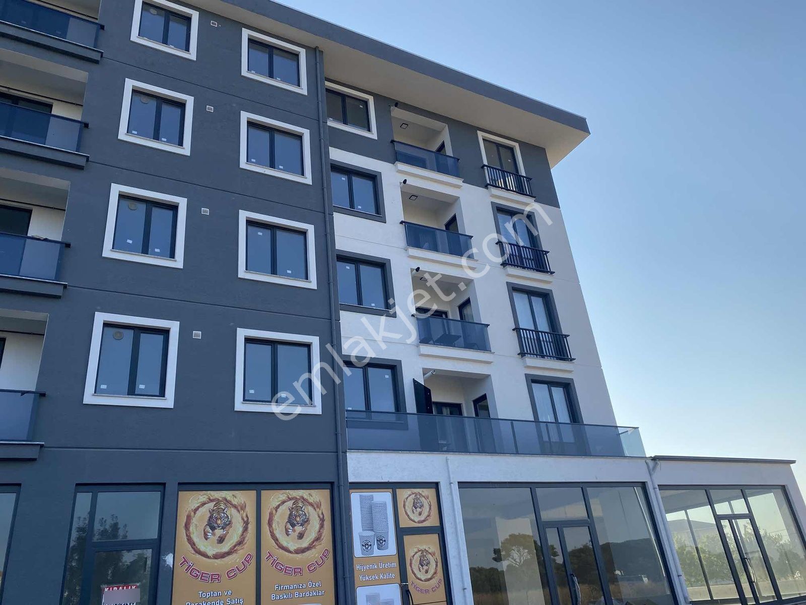 Tuzla Orhanlı Demokrasi Caddesi Yakını Sıfır 80 M2 'lik İşyeri - Görsel 15