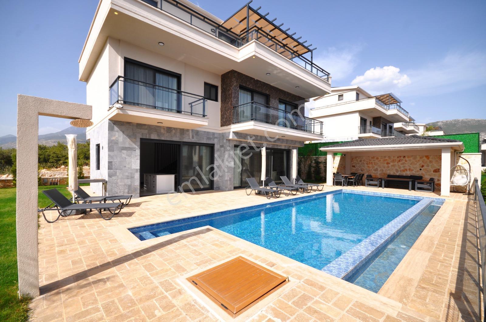 Goldhouse Dan Satılık 4+1 Ultra Lüks Deniz Manzaralı Villa