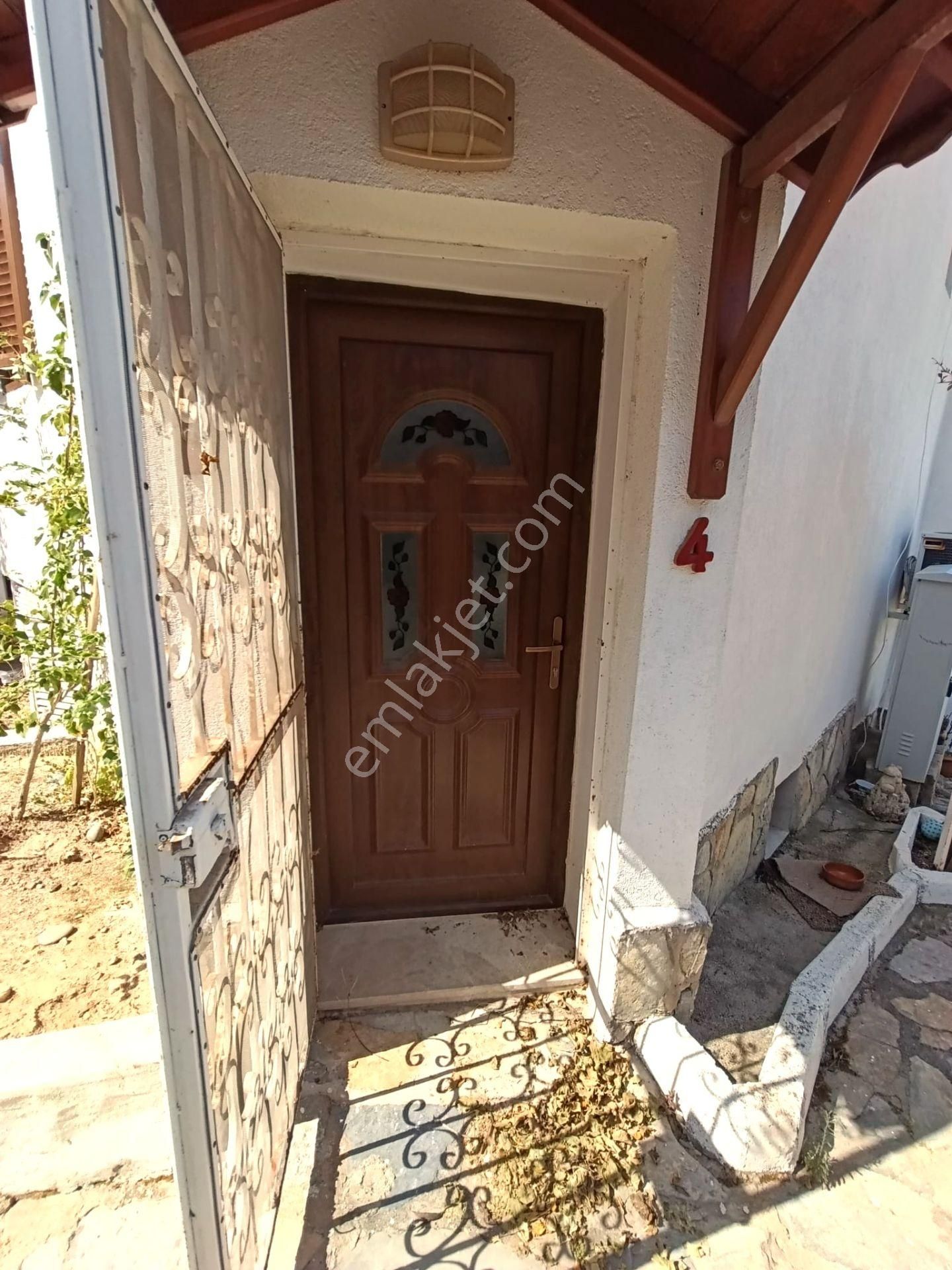 Gümüşlük’ün Kalbinde, Mavinin Her Tonuna Komşu: Tam Eşyalı 3+1 Villa - Görsel 21