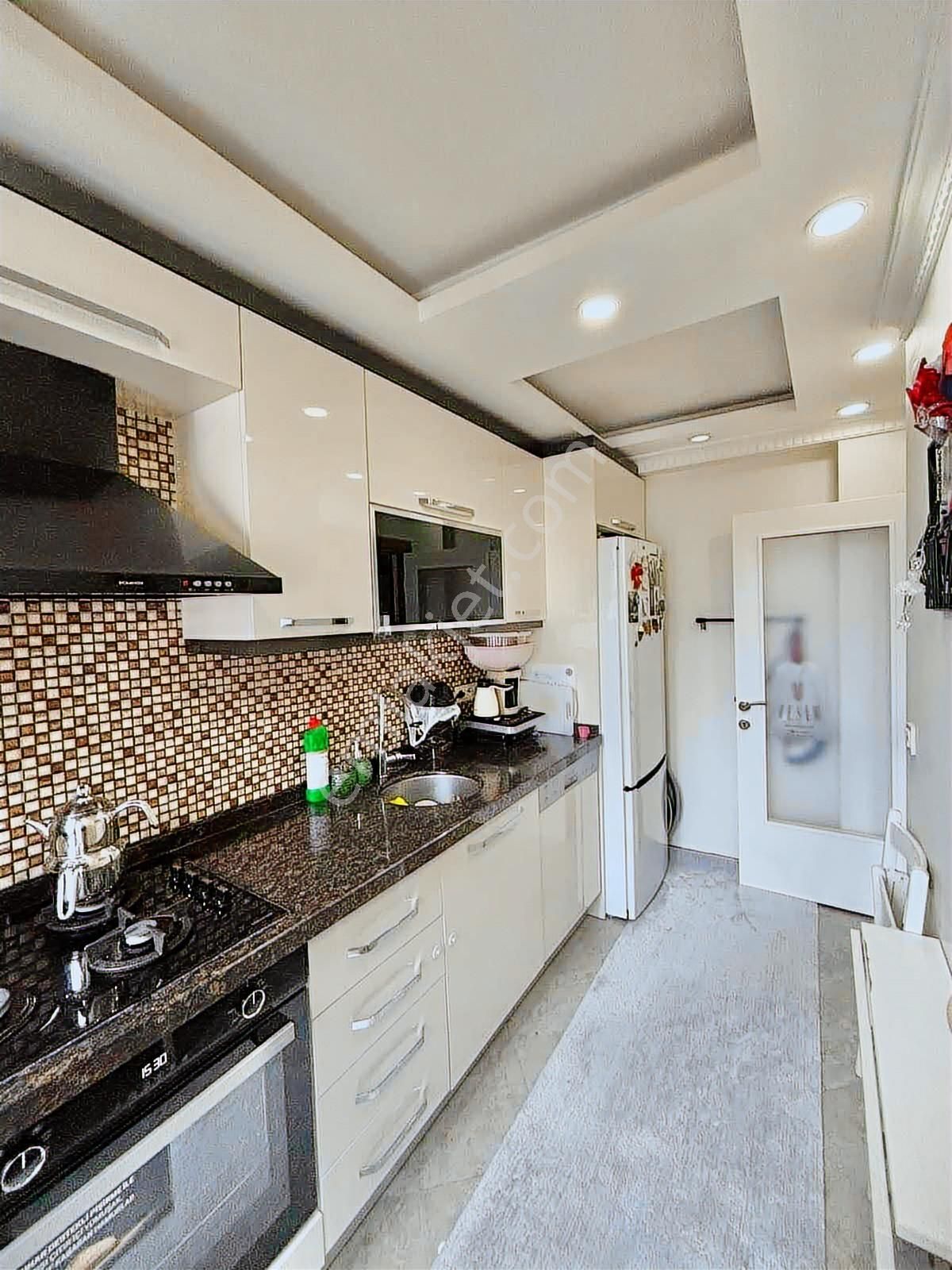 İmren Gayrimenkulden Yeşilova Mh. 2+1 75 M2 Ön Cephe Köşe Başı - Görsel 3