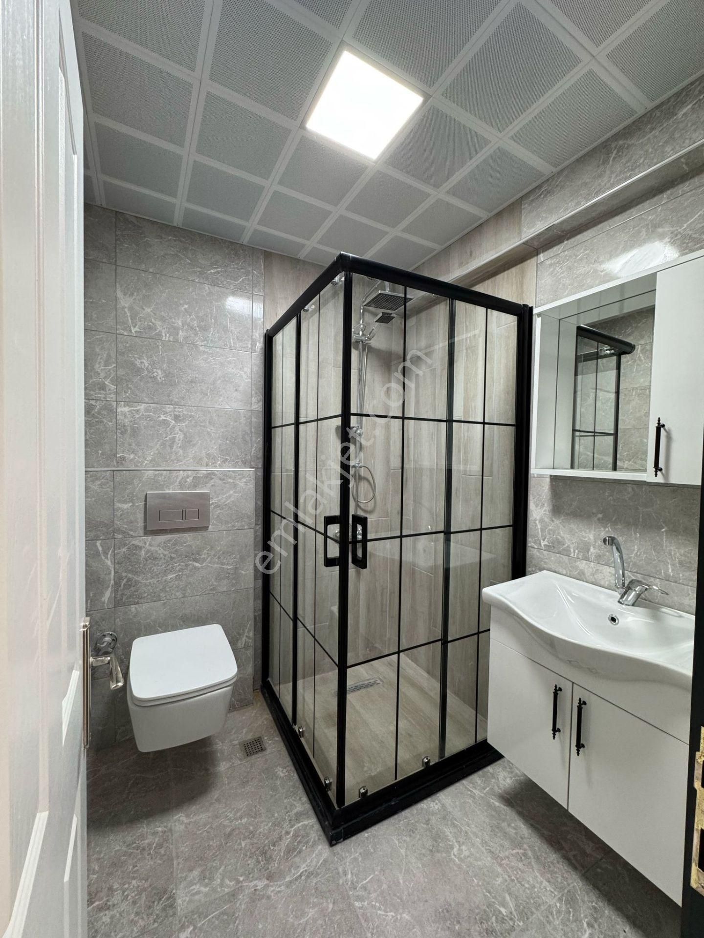 Çiçekli Cuma Pazarı Yakını 3+1 Çift Banyolu Full Yapılı Ön Cephe - Görsel 15