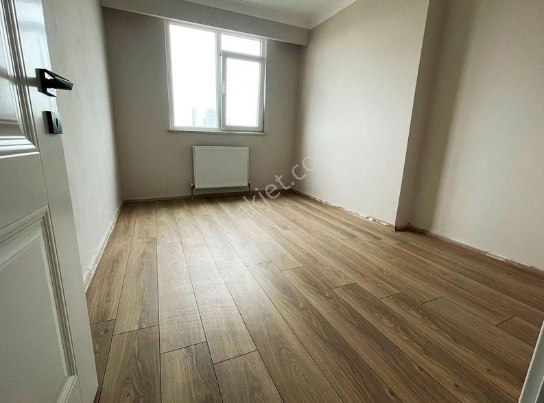 Adnan Kahveci Metroya Yürüme Arakat 3+1 İskanlı - Ebeveyn Banyolu - Görsel 11