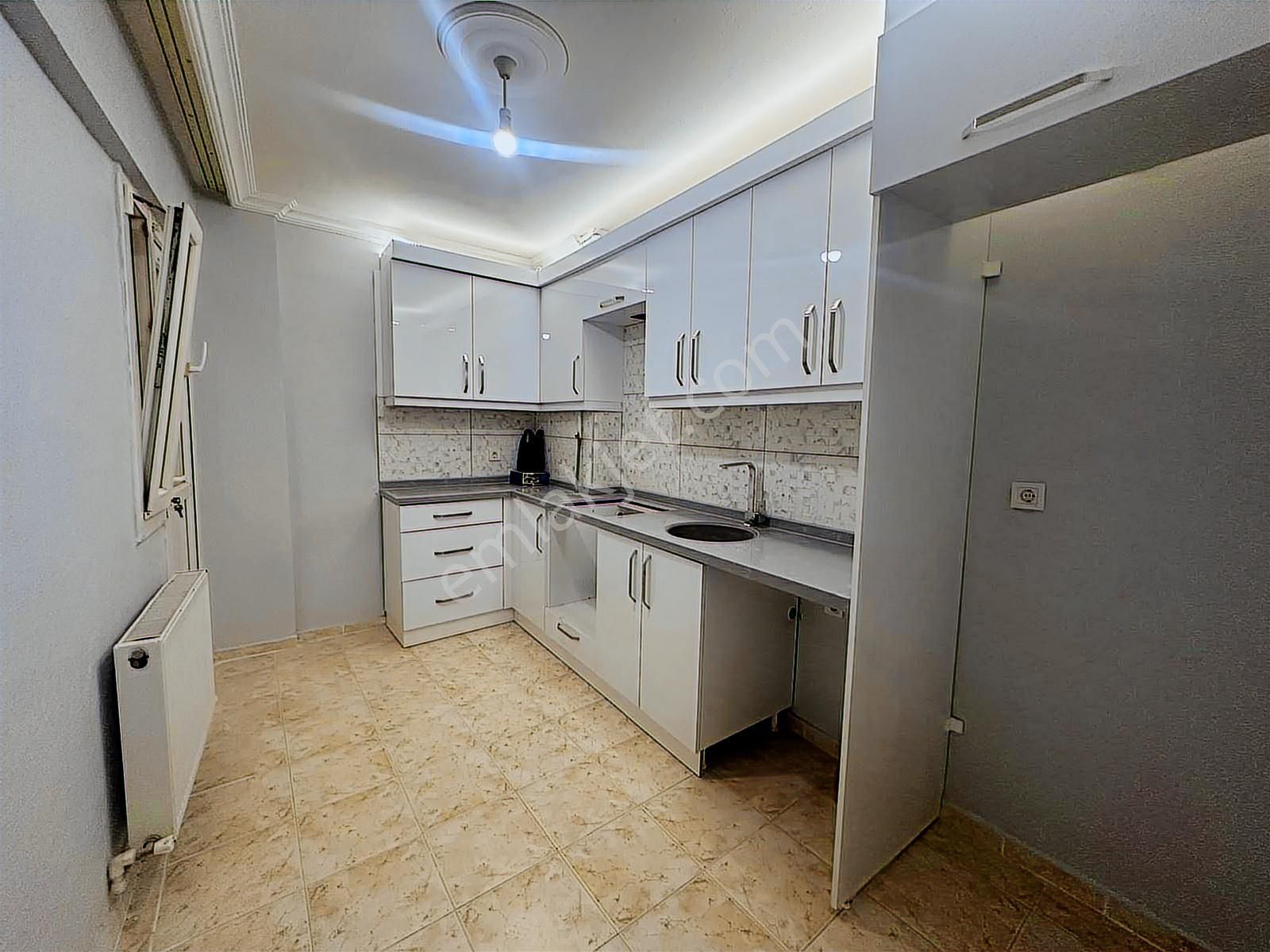 Barış Mah Geniş Ve Konforlu 3+1 Kiralık Daire