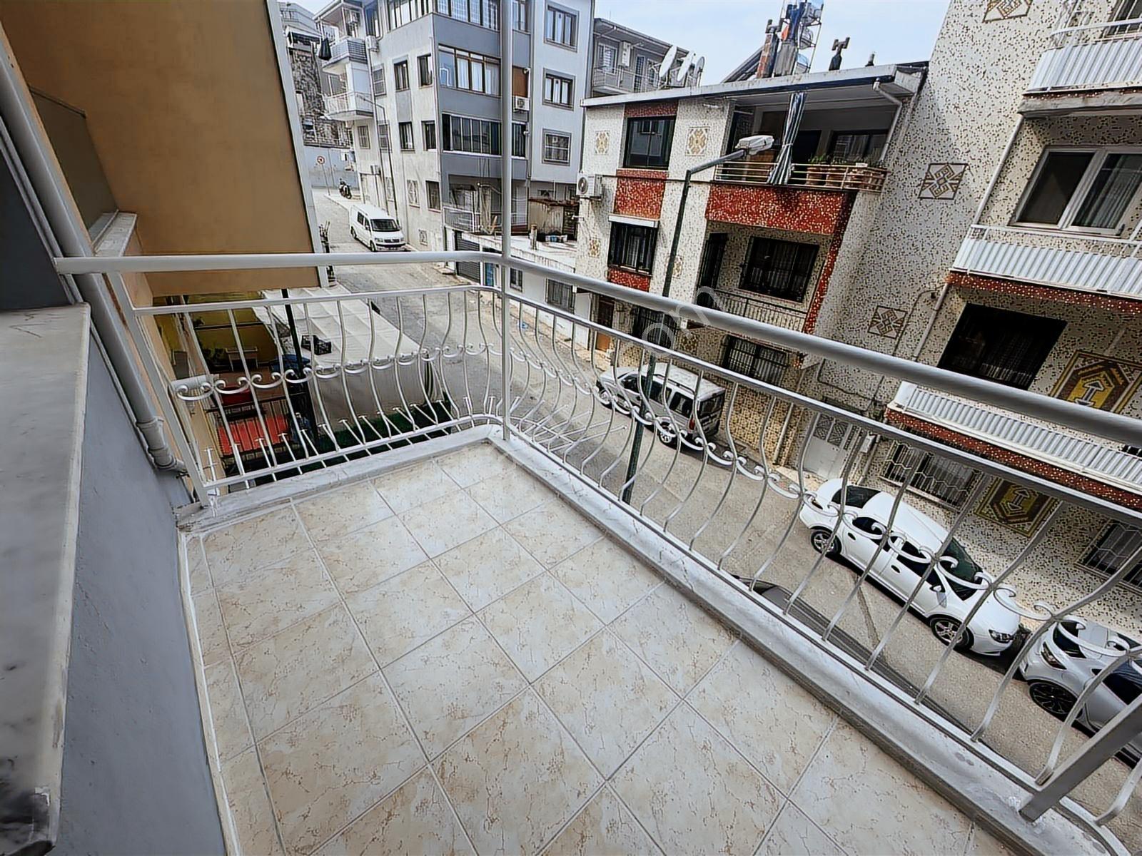 Barış Mah Geniş Ve Konforlu 3+1 Kiralık Daire - Görsel 24