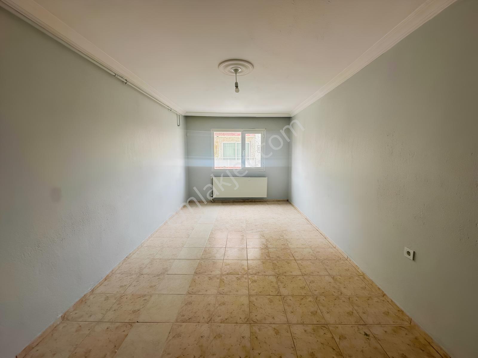 Barış Mah Geniş Ve Konforlu 3+1 Kiralık Daire - Görsel 11