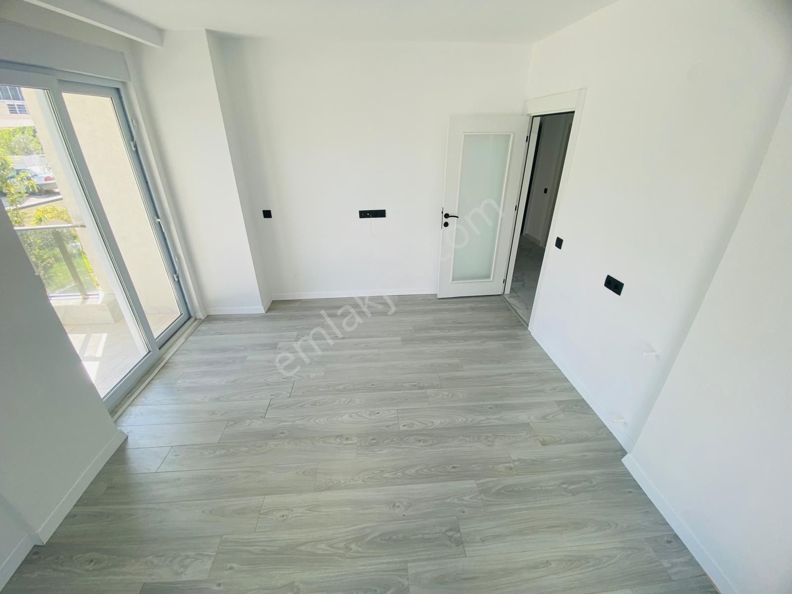Ayrı Mutfaklı Geniş Keyifli Güney Cephe 2+1 - Görsel 14