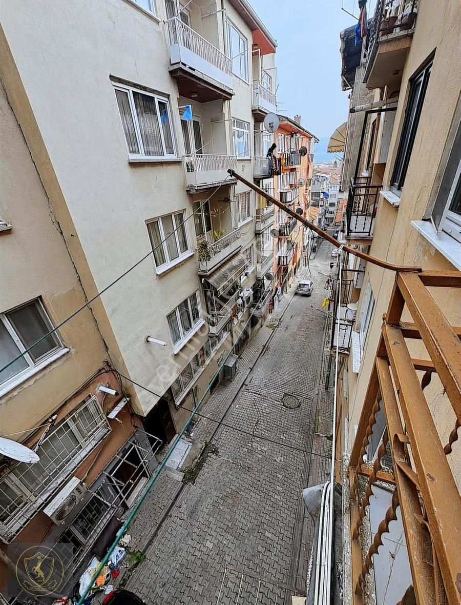 Gemlik Merkezde 2+1 Kiralık Daire - Görsel 2