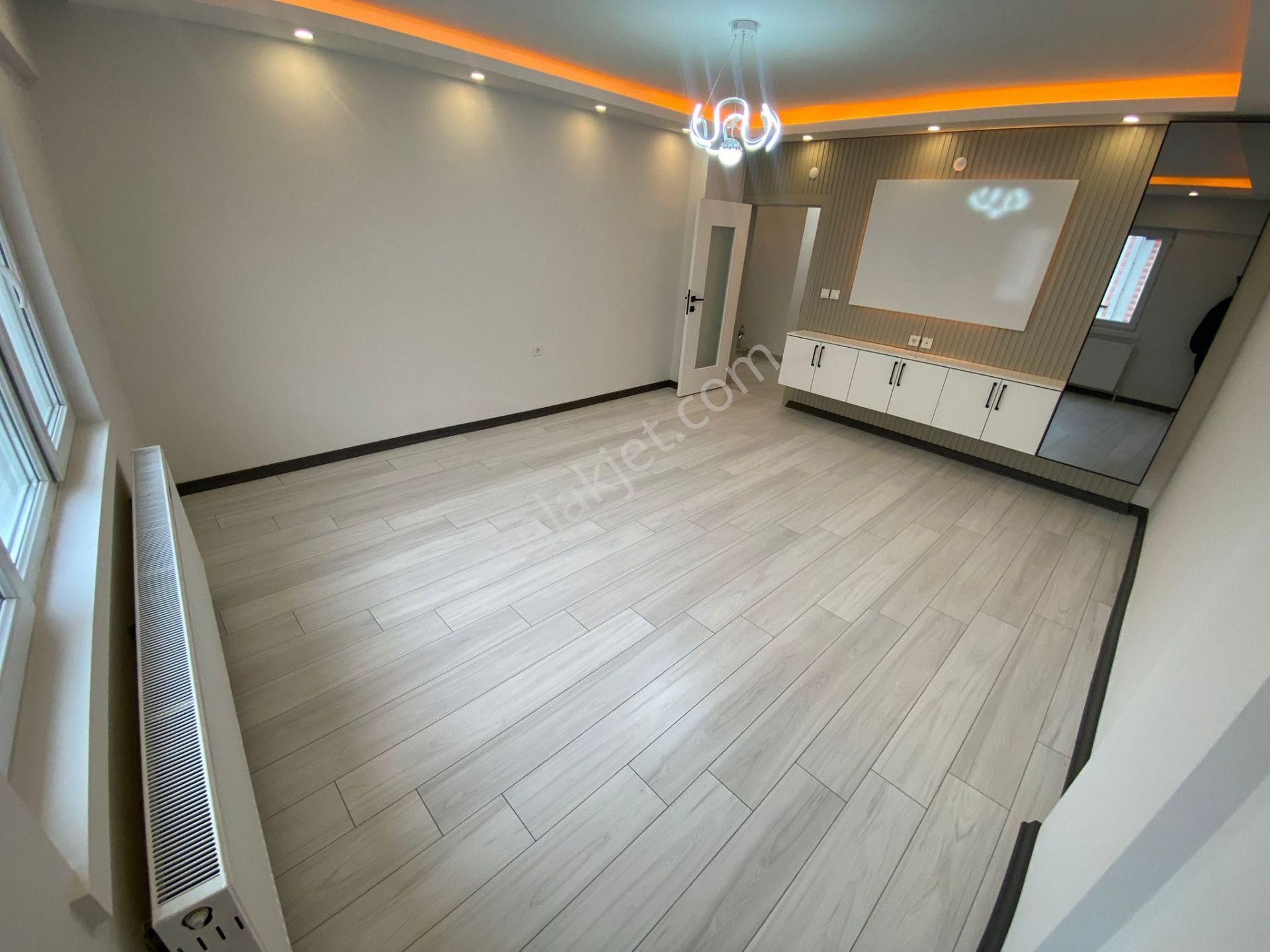 Hayal'den Pınarbaşı Mah'de 3+1 Bağımsız Ara Katta Mekrezi Konumda Lüx Yapılı Daire - Görsel 7