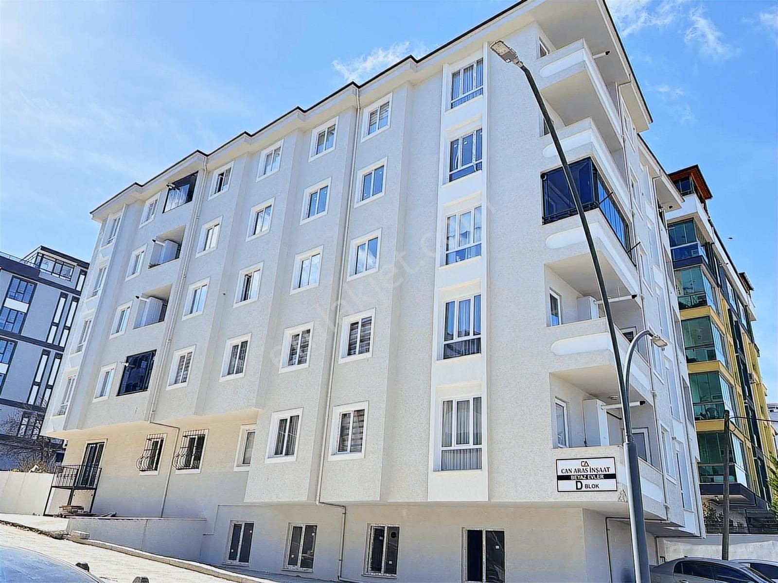 ''istasyon Mah. Hızlı Tren Durağına Yürüme 2dk Satılık 1+1 Daire