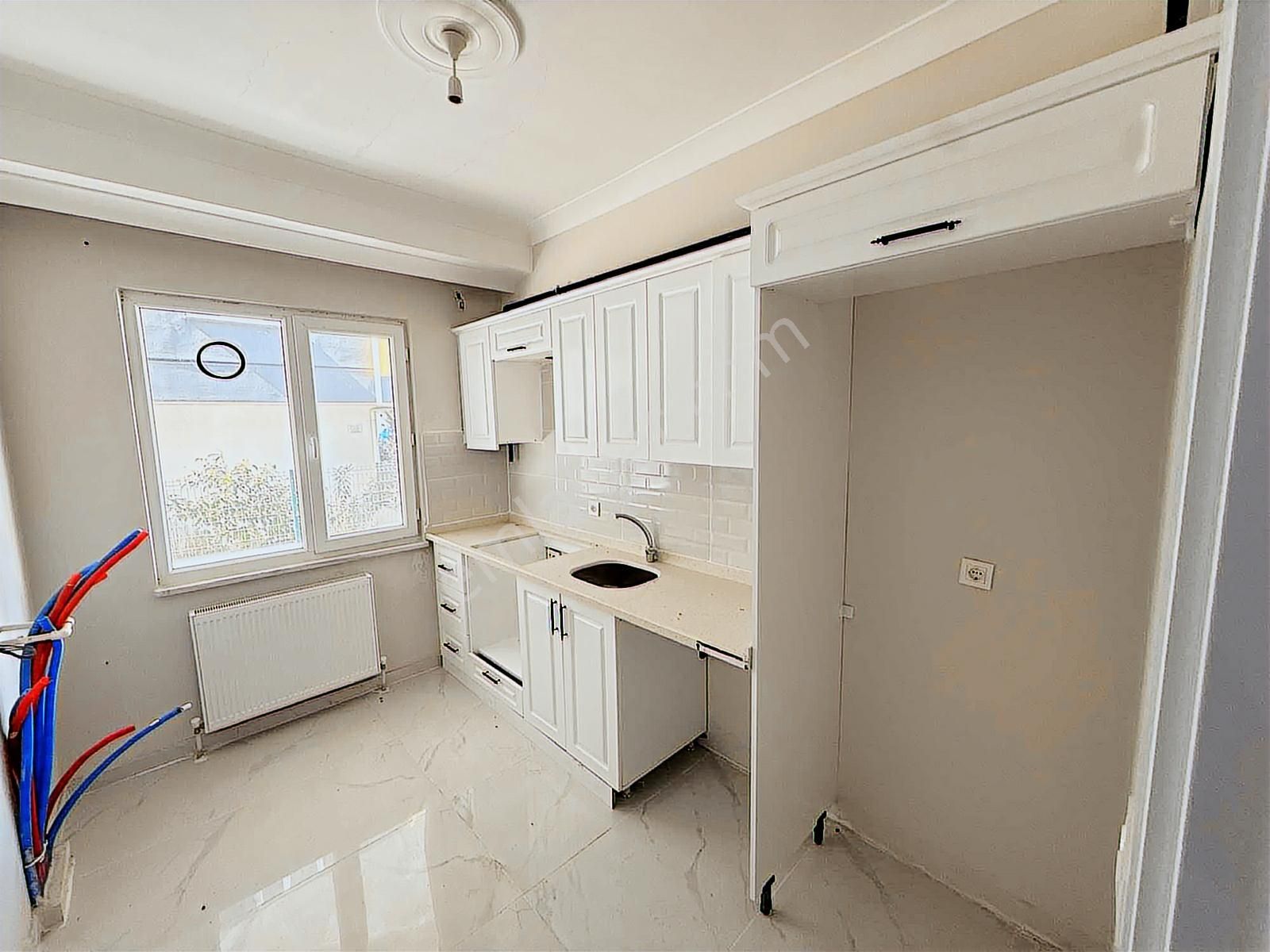 ''istasyon Mah. Hızlı Tren Durağına Yürüme 2dk Satılık 1+1 Daire - Görsel 13