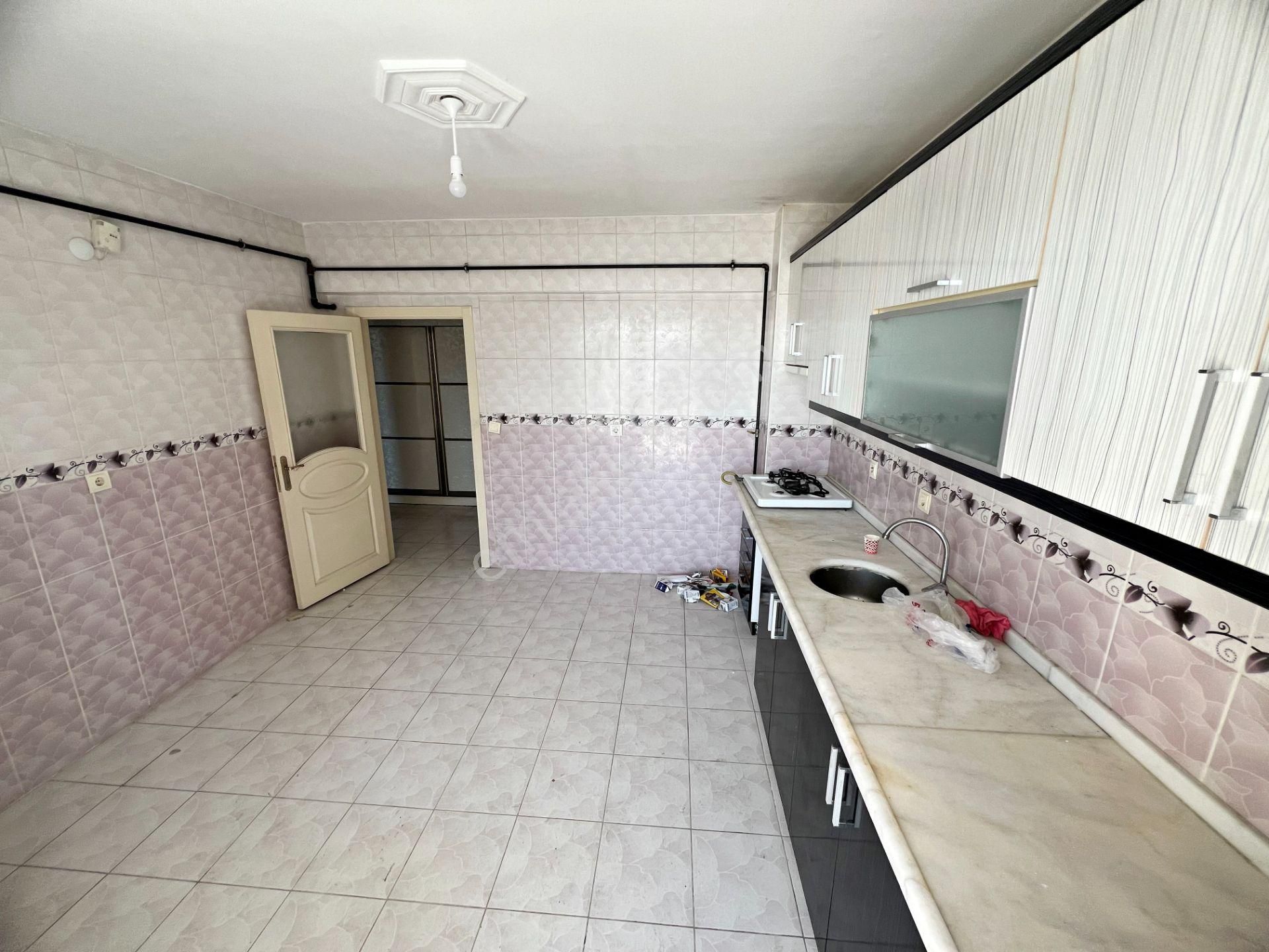 Cihandan Barıştepe Mah Demirdağ Cadde Üzeri Satlık 3+1 Daire - Görsel 5