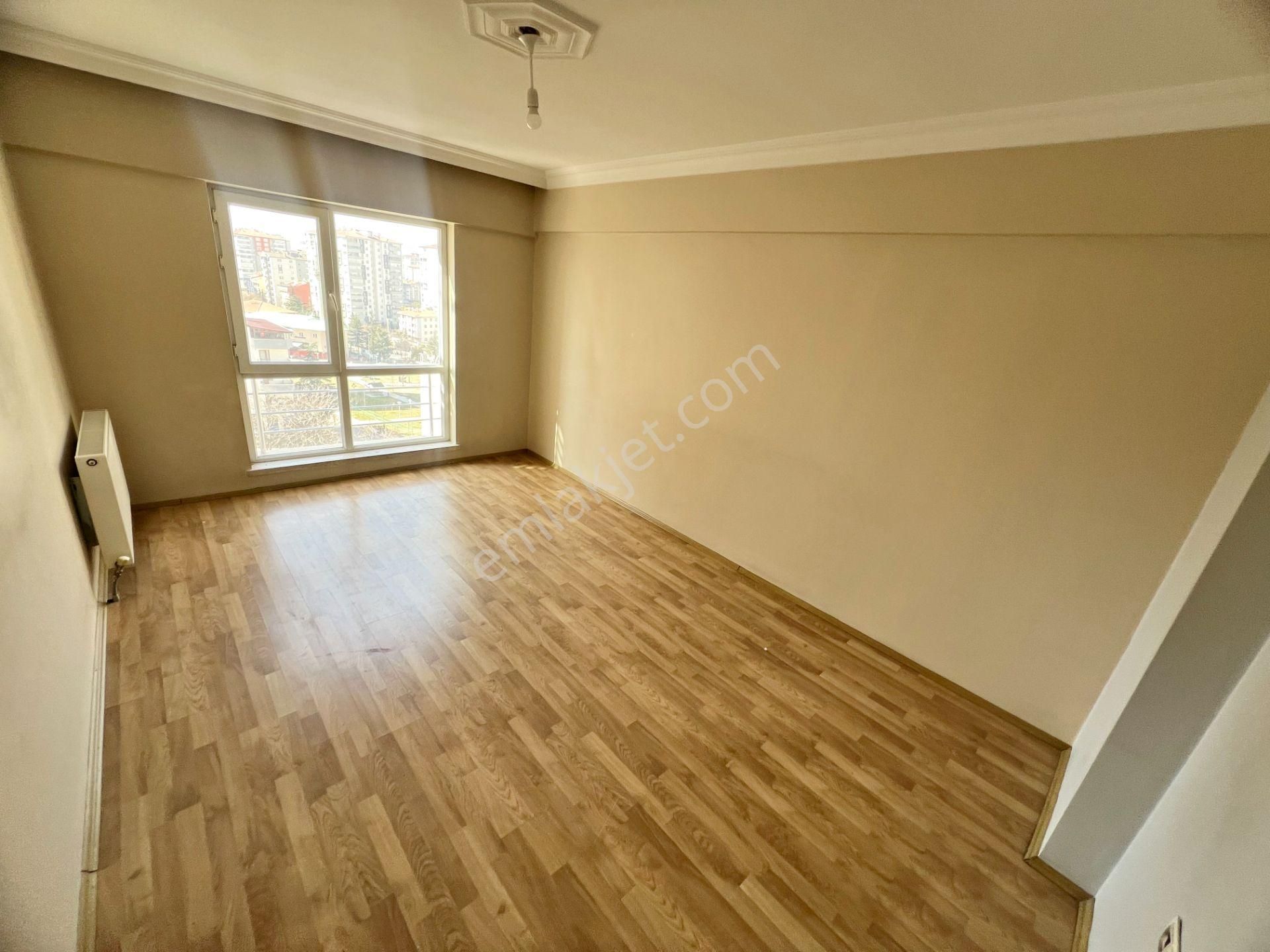 Cihandan Barıştepe Mah Demirdağ Cadde Üzeri Satlık 3+1 Daire - Görsel 14