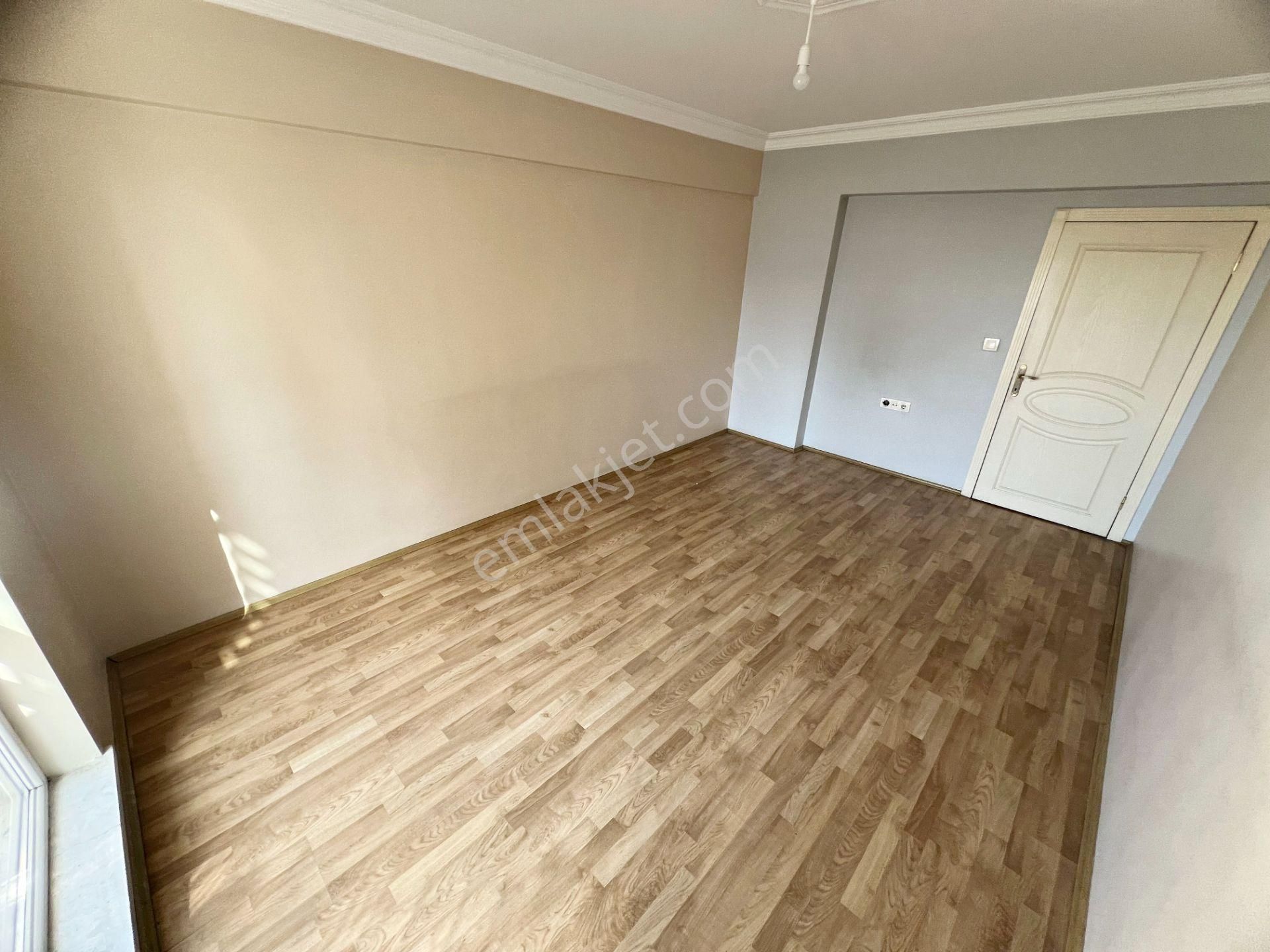 Cihandan Barıştepe Mah Demirdağ Cadde Üzeri Satlık 3+1 Daire - Görsel 15