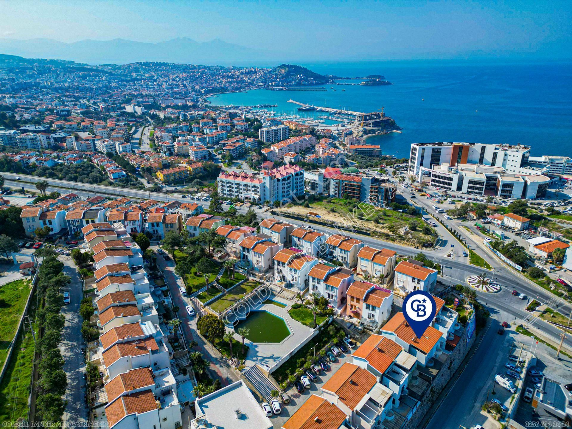 Kuşadası Efe Konakları'nda Deniz Manzaralı Eşyalı Tripleks Villa - Görsel 42